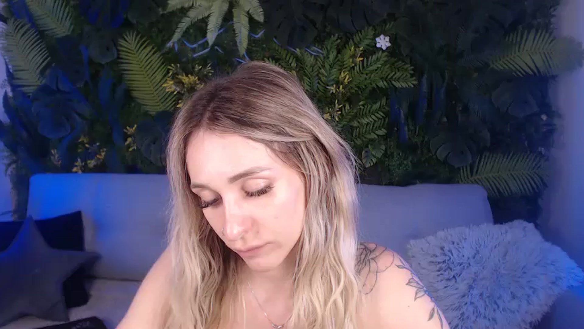 Gallery image thumbnail from Horny_Blond's myfreecams stream on, 07/15/2024, 12:37 image 1 of 20