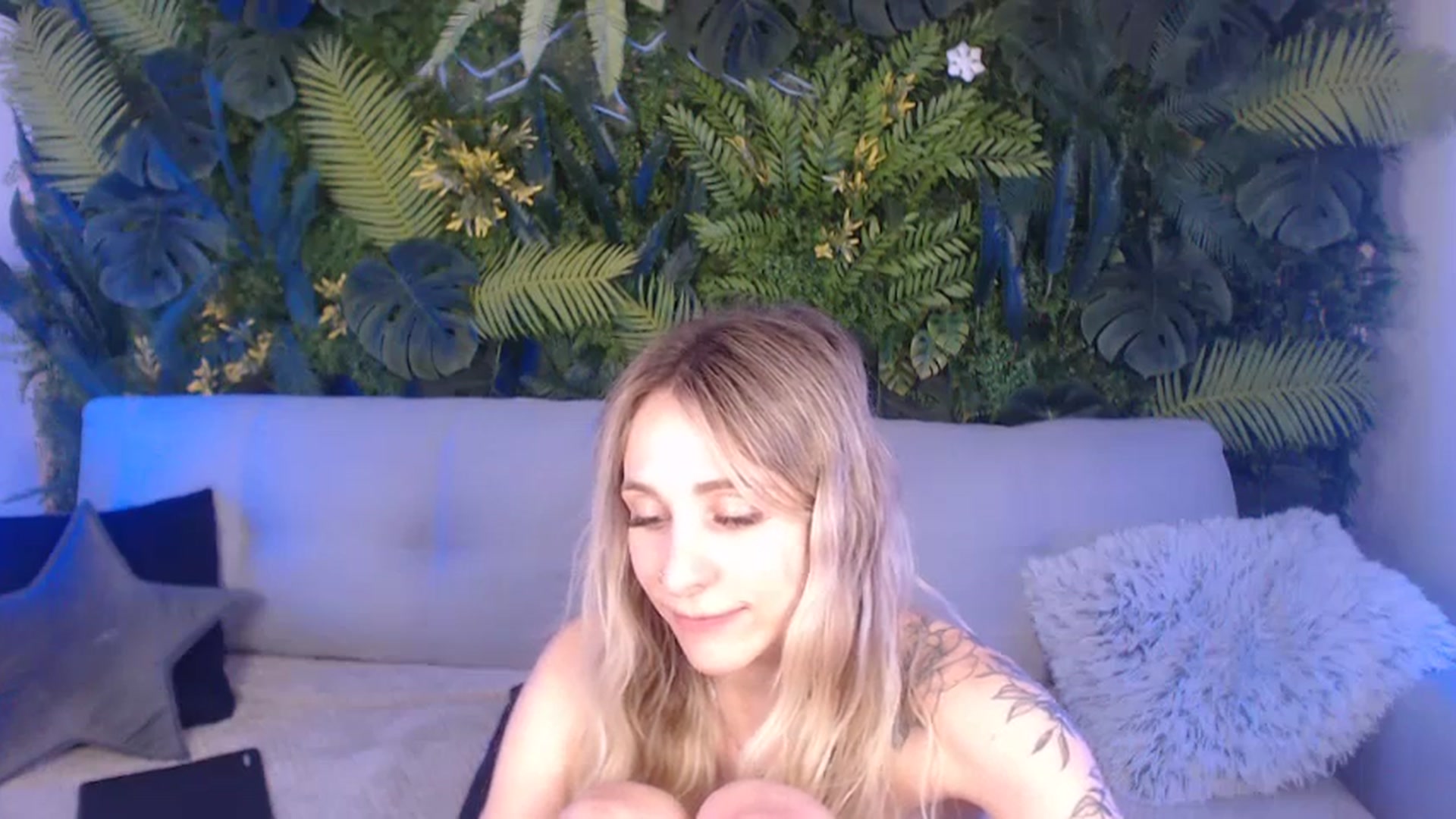Gallery image thumbnail from Horny_Blond's myfreecams stream on, 07/15/2024, 13:27 image 19 of 20