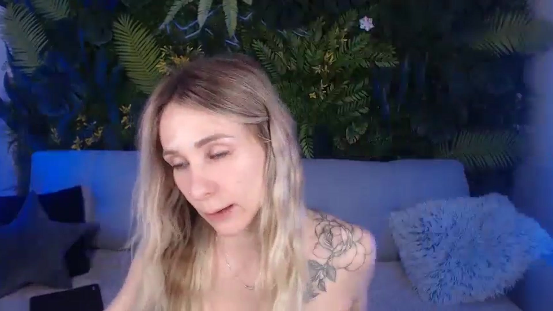 Gallery image thumbnail from Horny_Blond's myfreecams stream on, 07/15/2024, 13:27 image 14 of 20