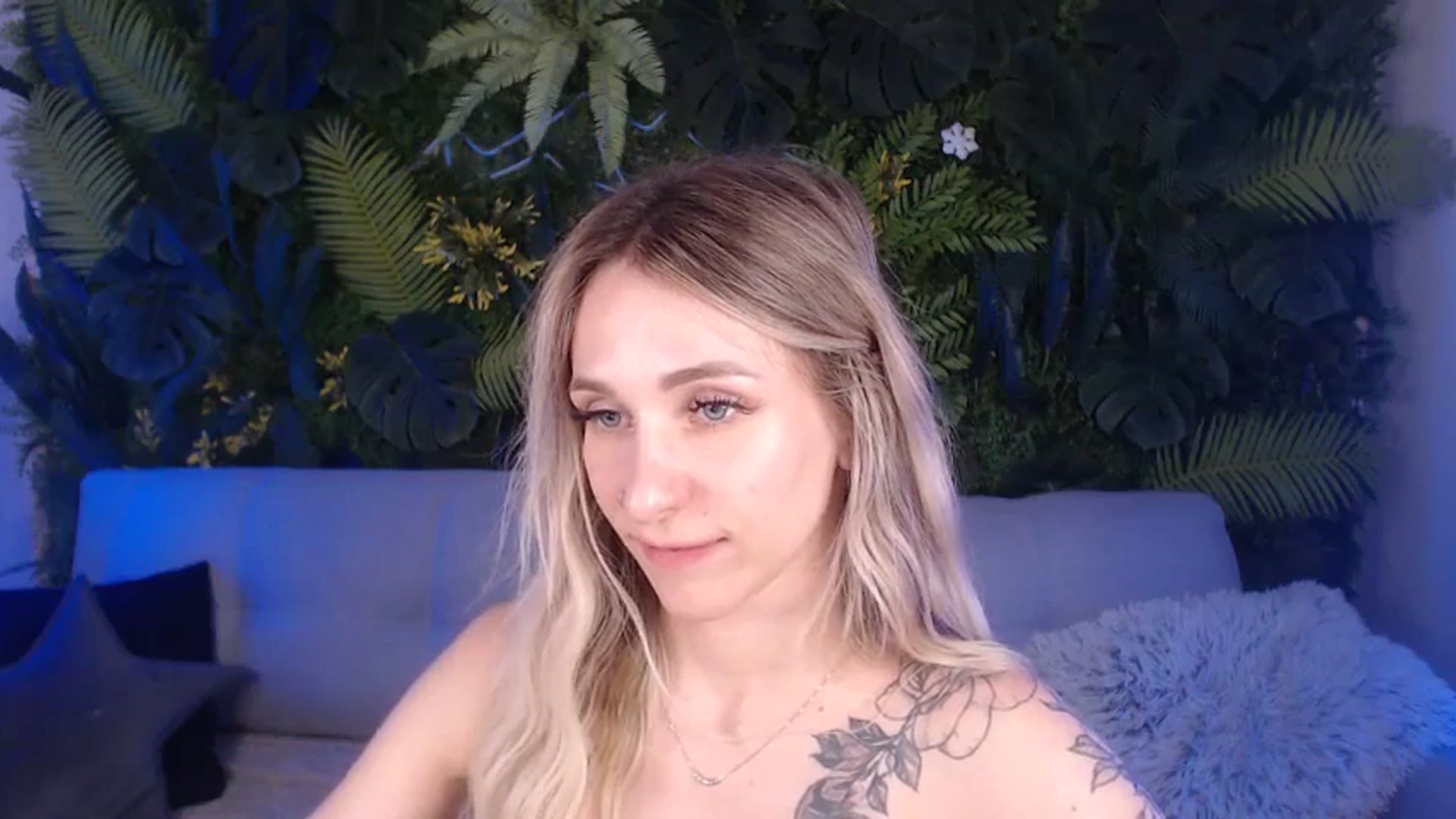 Gallery image thumbnail from Horny_Blond's myfreecams stream on, 07/15/2024, 13:27 image 10 of 20