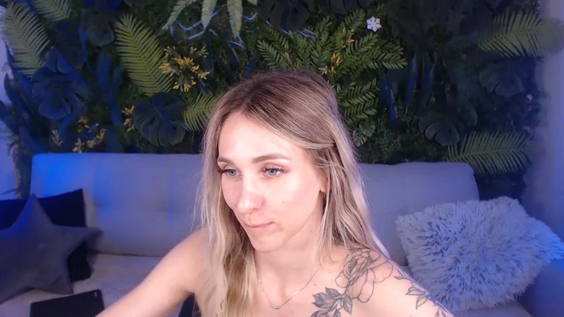 Gallery image thumbnail from Horny_Blond's myfreecams stream on, 07/15/2024, 13:27 image 17 of 20