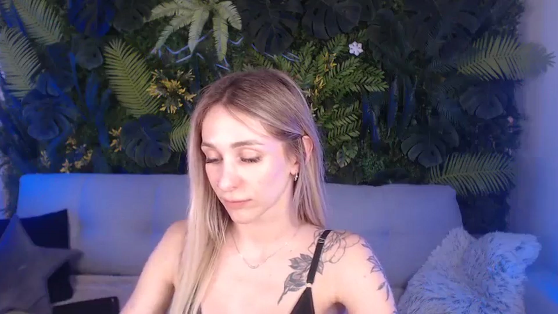 Gallery image thumbnail from Horny_Blond's myfreecams stream on, 07/16/2024, 11:55 image 7 of 20
