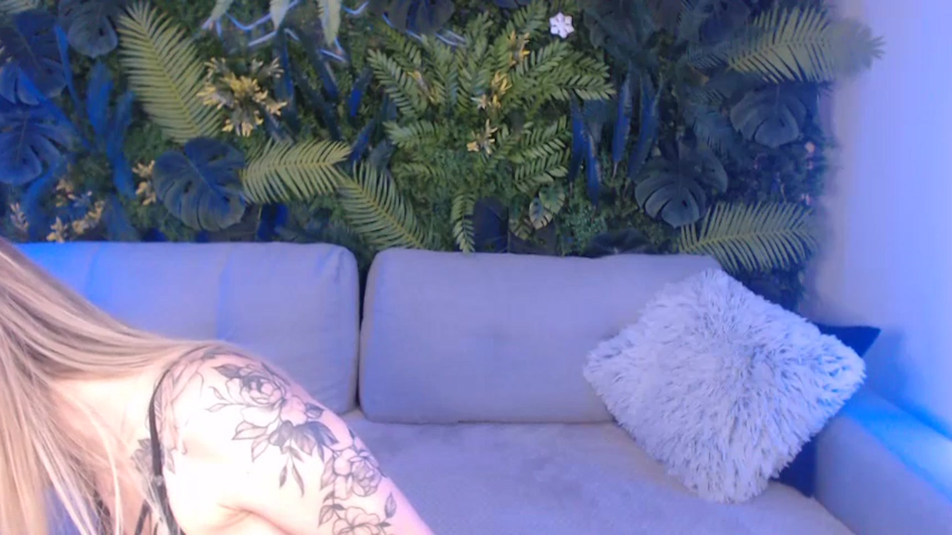 Gallery image thumbnail from Horny_Blond's myfreecams stream on, 07/17/2024, 08:18 image 20 of 20