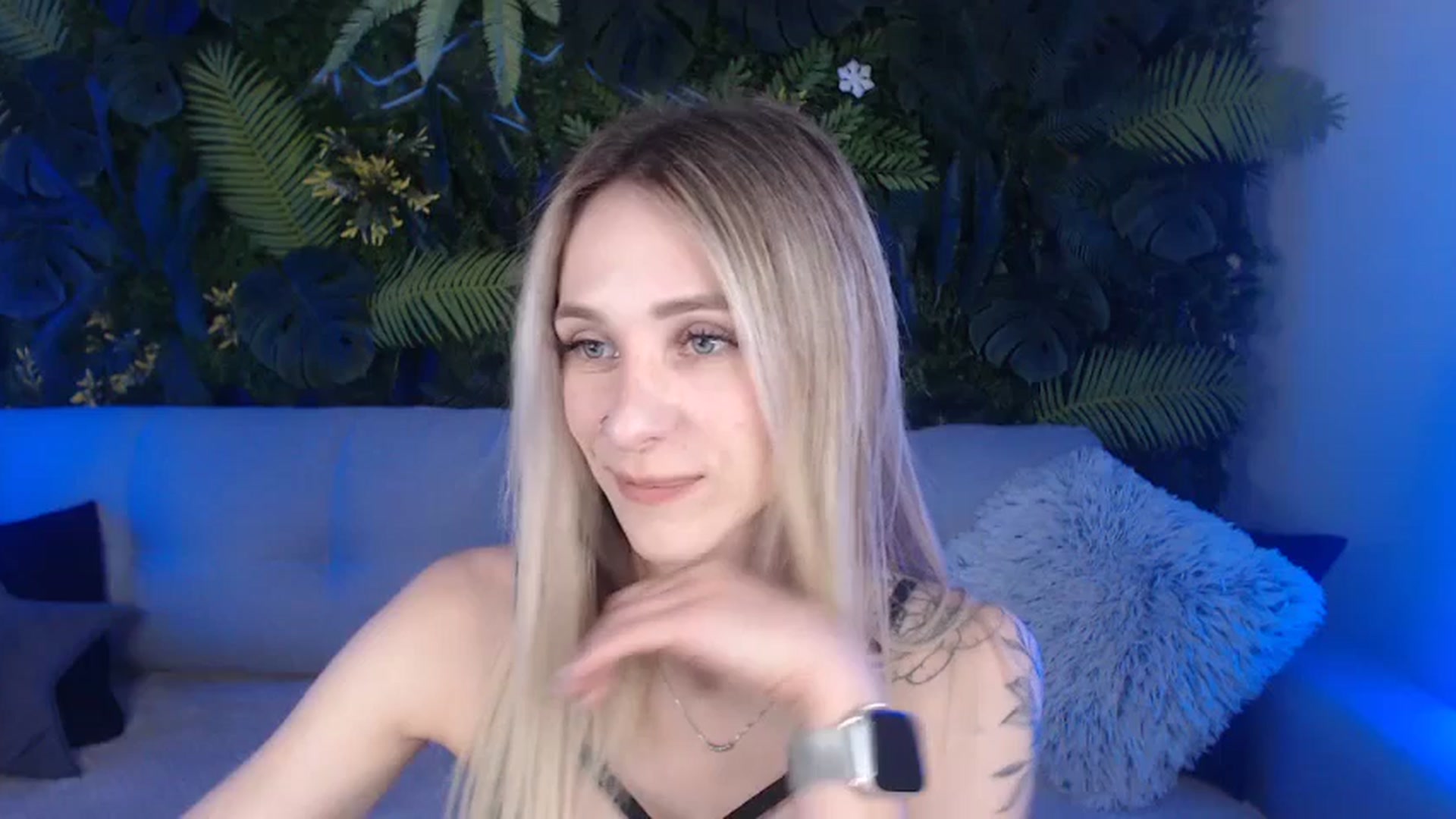Gallery image thumbnail from Horny_Blond's myfreecams stream on, 07/17/2024, 08:18 image 7 of 20