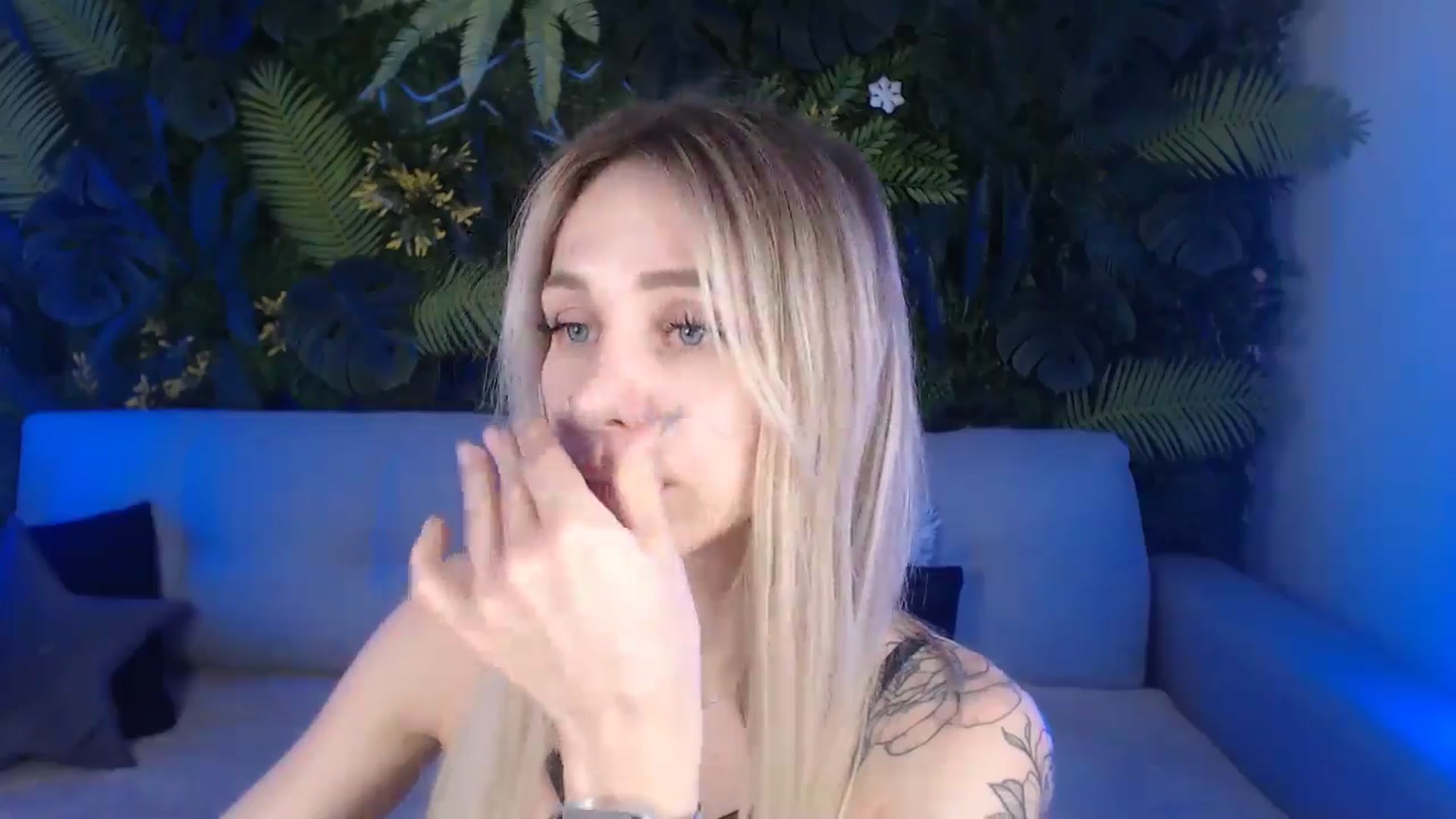 Gallery image thumbnail from Horny_Blond's myfreecams stream on, 07/17/2024, 10:18 image 15 of 20