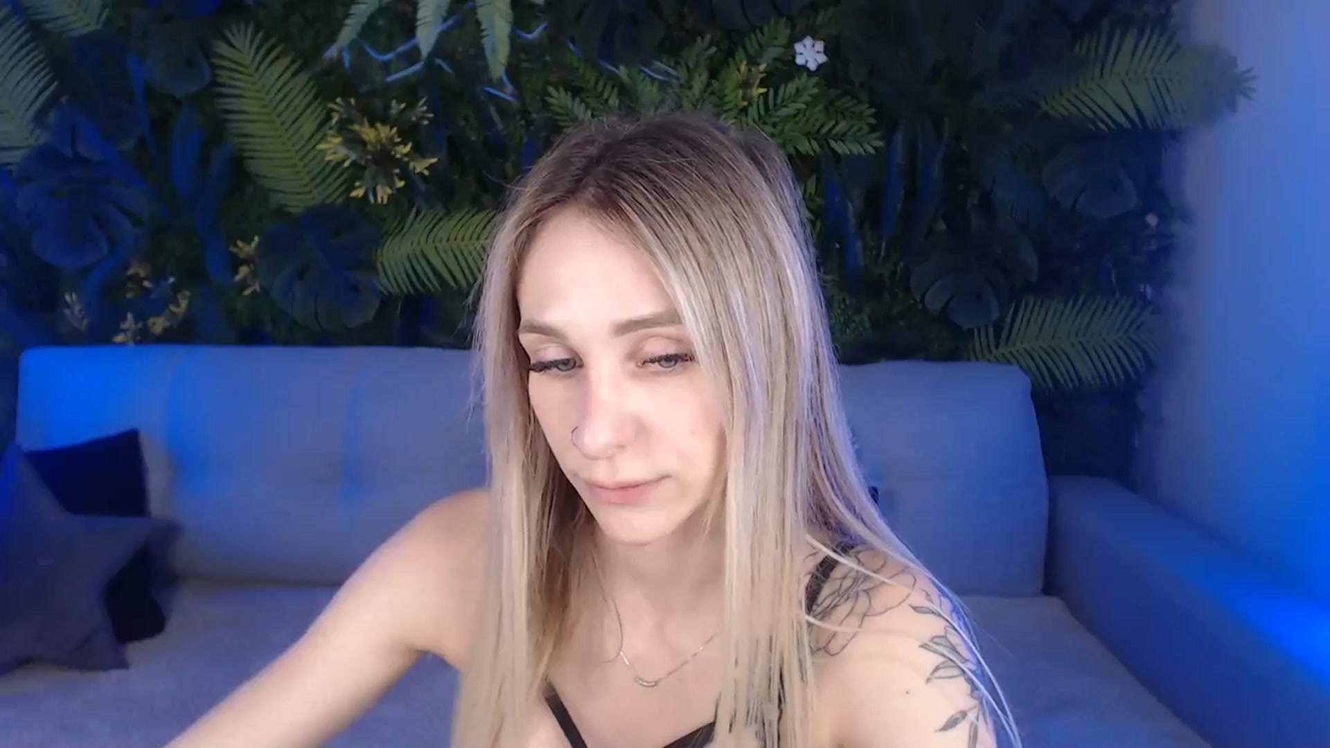 Gallery image thumbnail from Horny_Blond's myfreecams stream on, 07/17/2024, 10:18 image 3 of 20