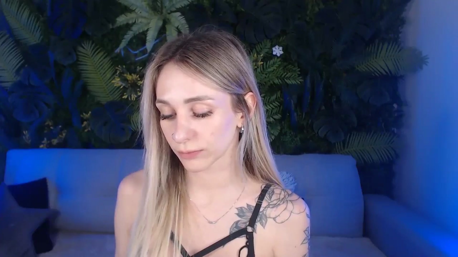 Gallery image thumbnail from Horny_Blond's myfreecams stream on, 07/17/2024, 10:18 image 10 of 20