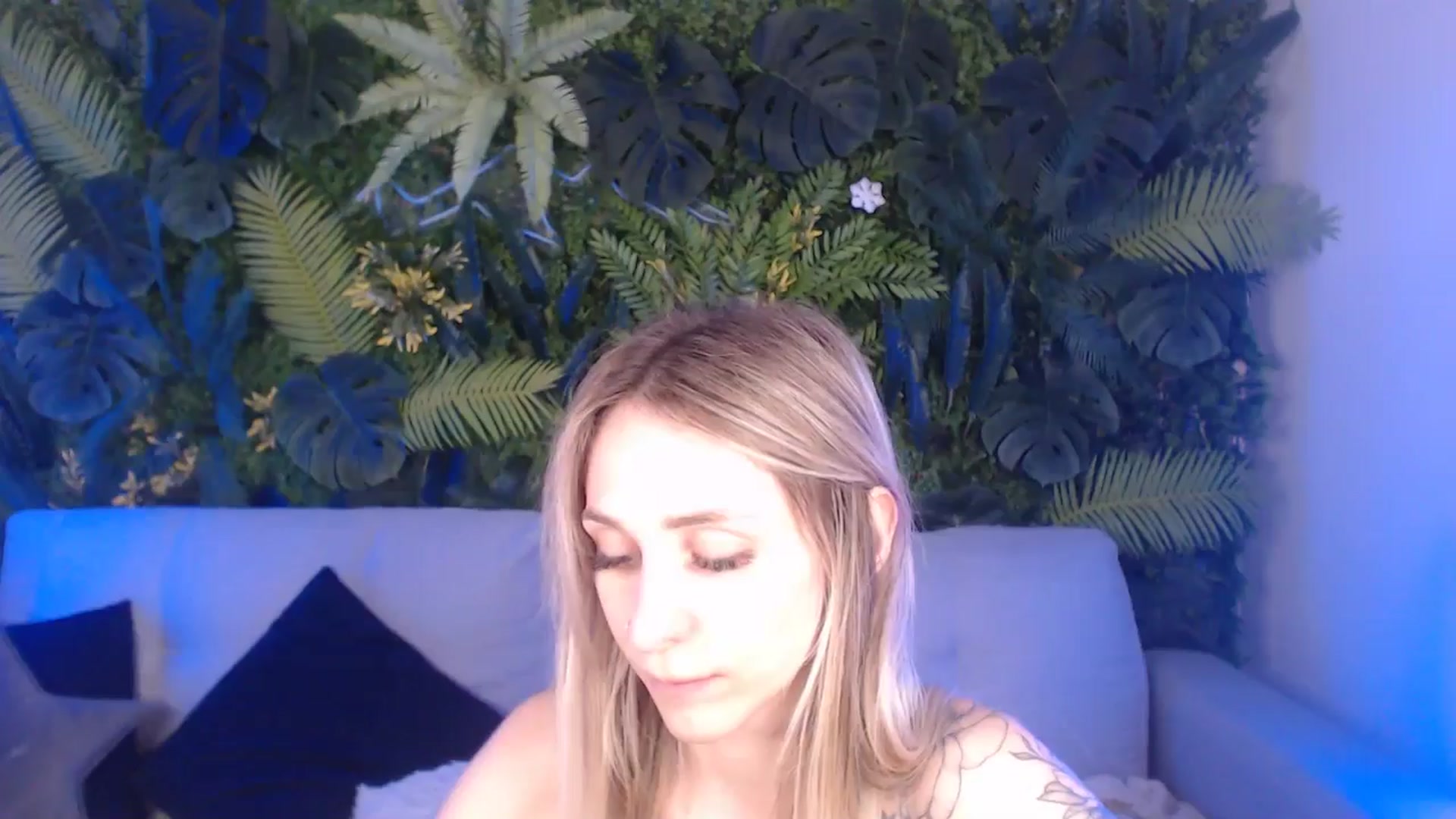 Gallery image thumbnail from Horny_Blond's myfreecams stream on, 07/17/2024, 13:55 image 18 of 20