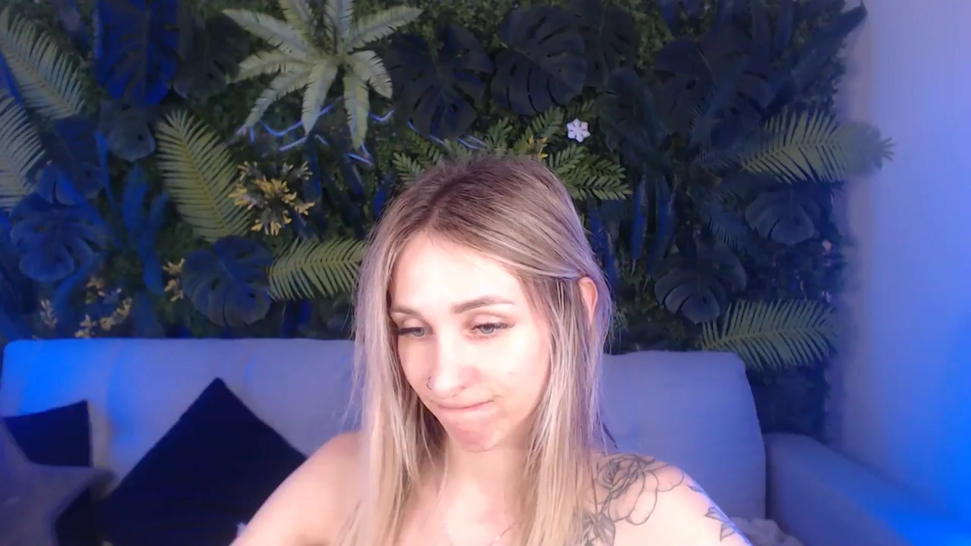 Gallery image thumbnail from Horny_Blond's myfreecams stream on, 07/17/2024, 13:55 image 17 of 20