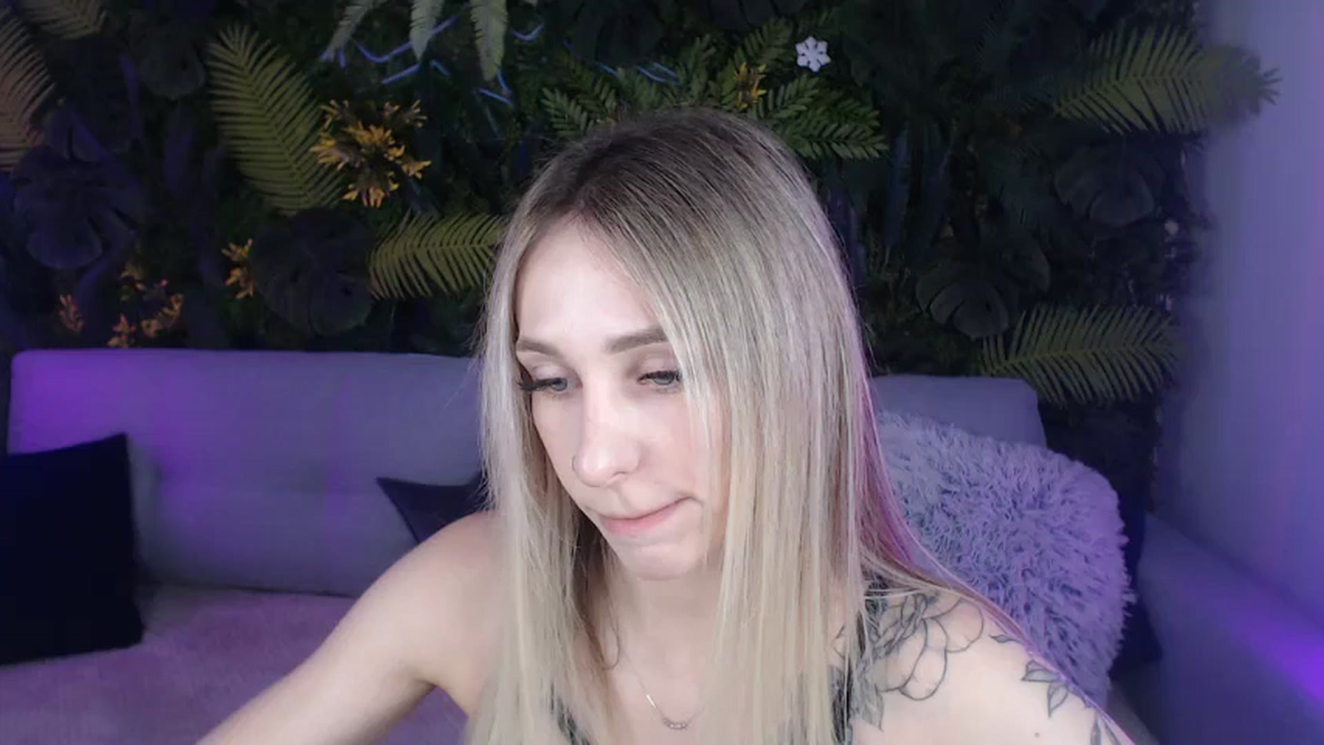 Gallery image thumbnail from Horny_Blond's myfreecams stream on, 07/20/2024, 08:24 image 15 of 20