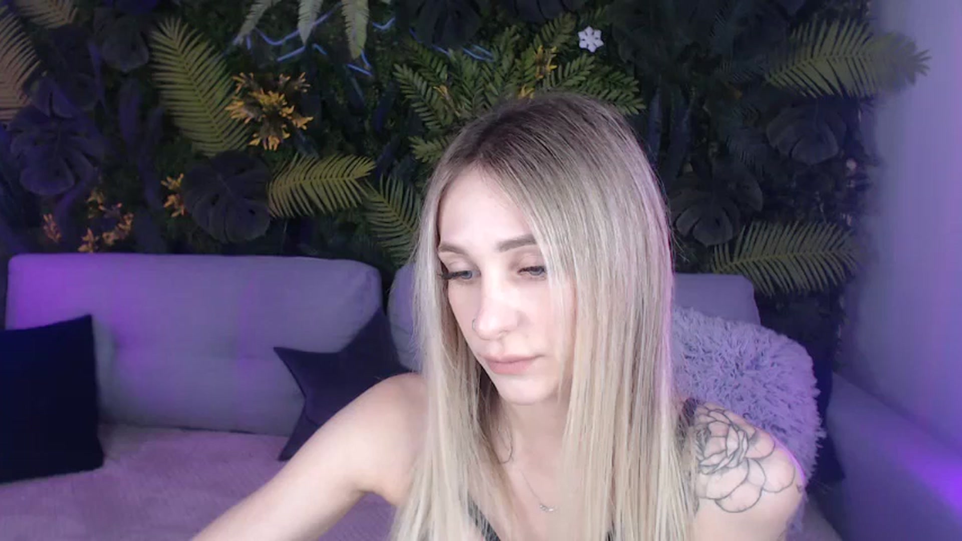 Gallery image thumbnail from Horny_Blond's myfreecams stream on, 07/20/2024, 08:24 image 14 of 20
