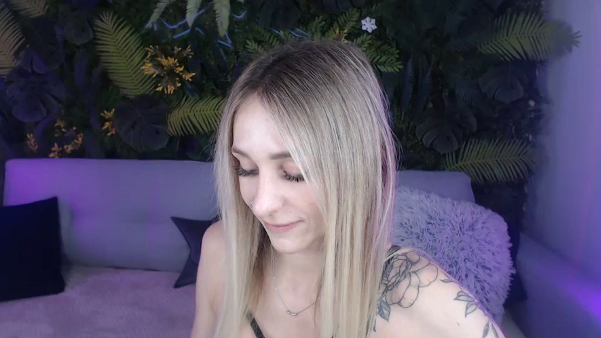 Gallery image thumbnail from Horny_Blond's myfreecams stream on, 07/20/2024, 09:32 image 4 of 20