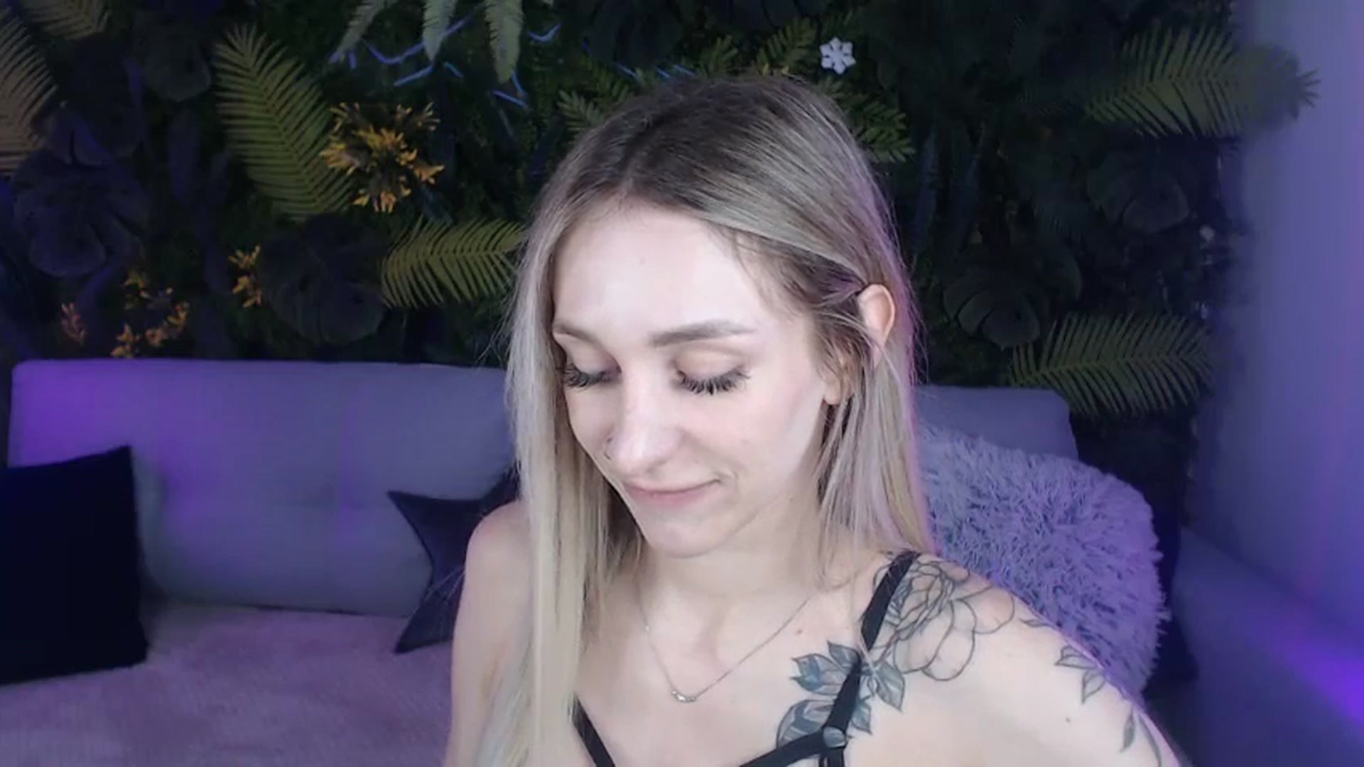 Gallery image thumbnail from Horny_Blond's myfreecams stream on, 07/20/2024, 09:32 image 6 of 20