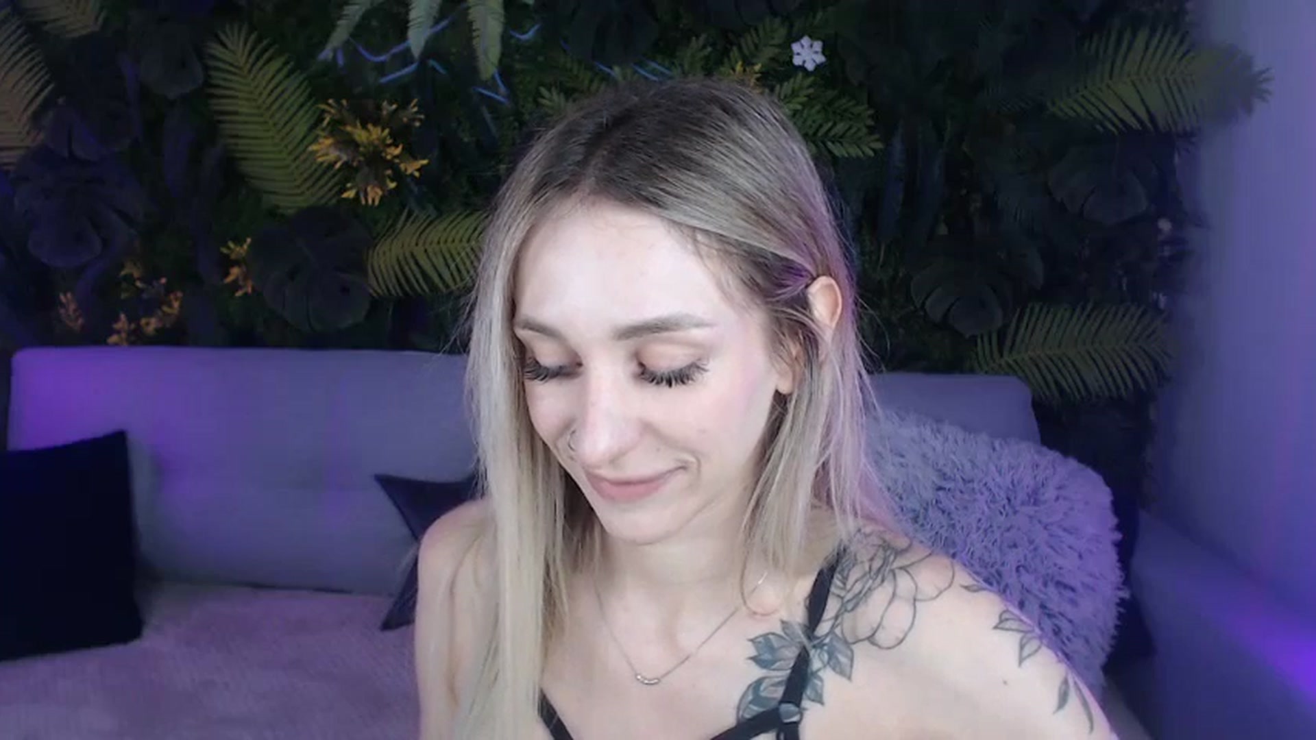 Gallery image thumbnail from Horny_Blond's myfreecams stream on, 07/20/2024, 09:32 image 7 of 20