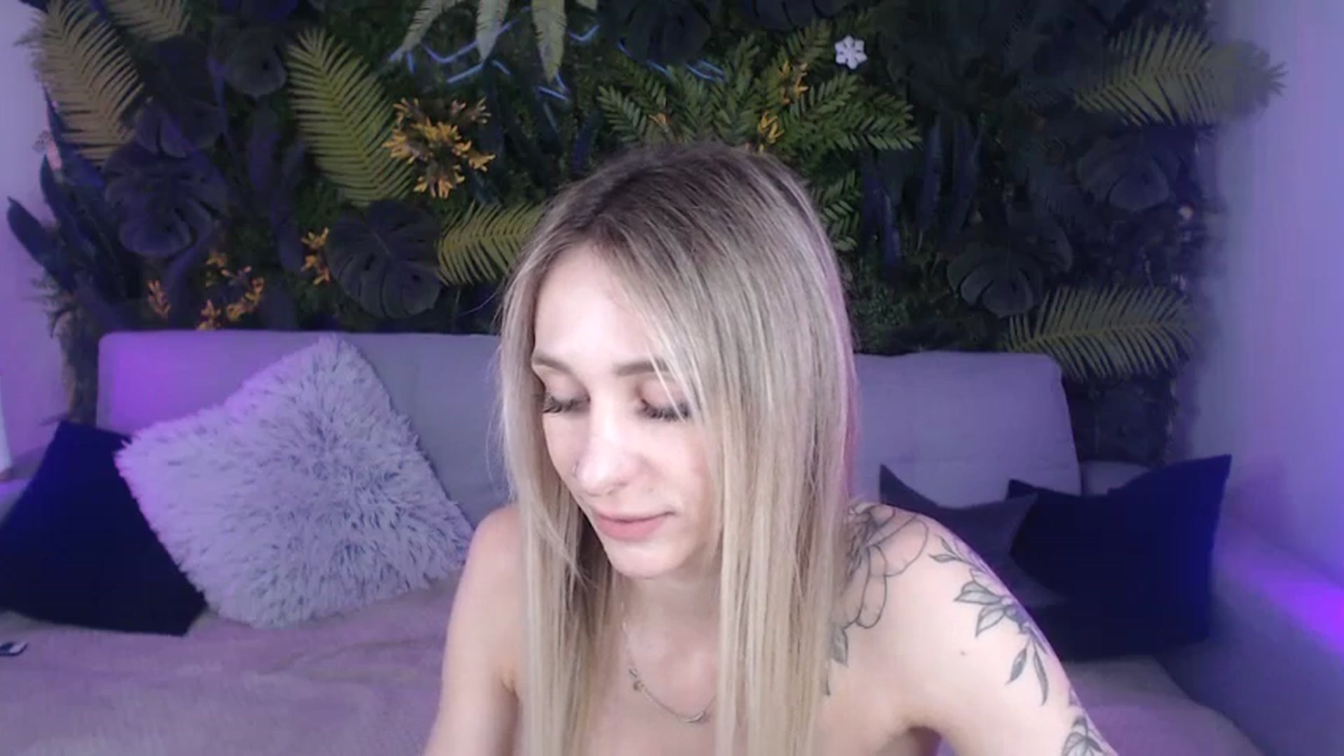 Gallery image thumbnail from Horny_Blond's myfreecams stream on, 07/20/2024, 12:54 image 12 of 20