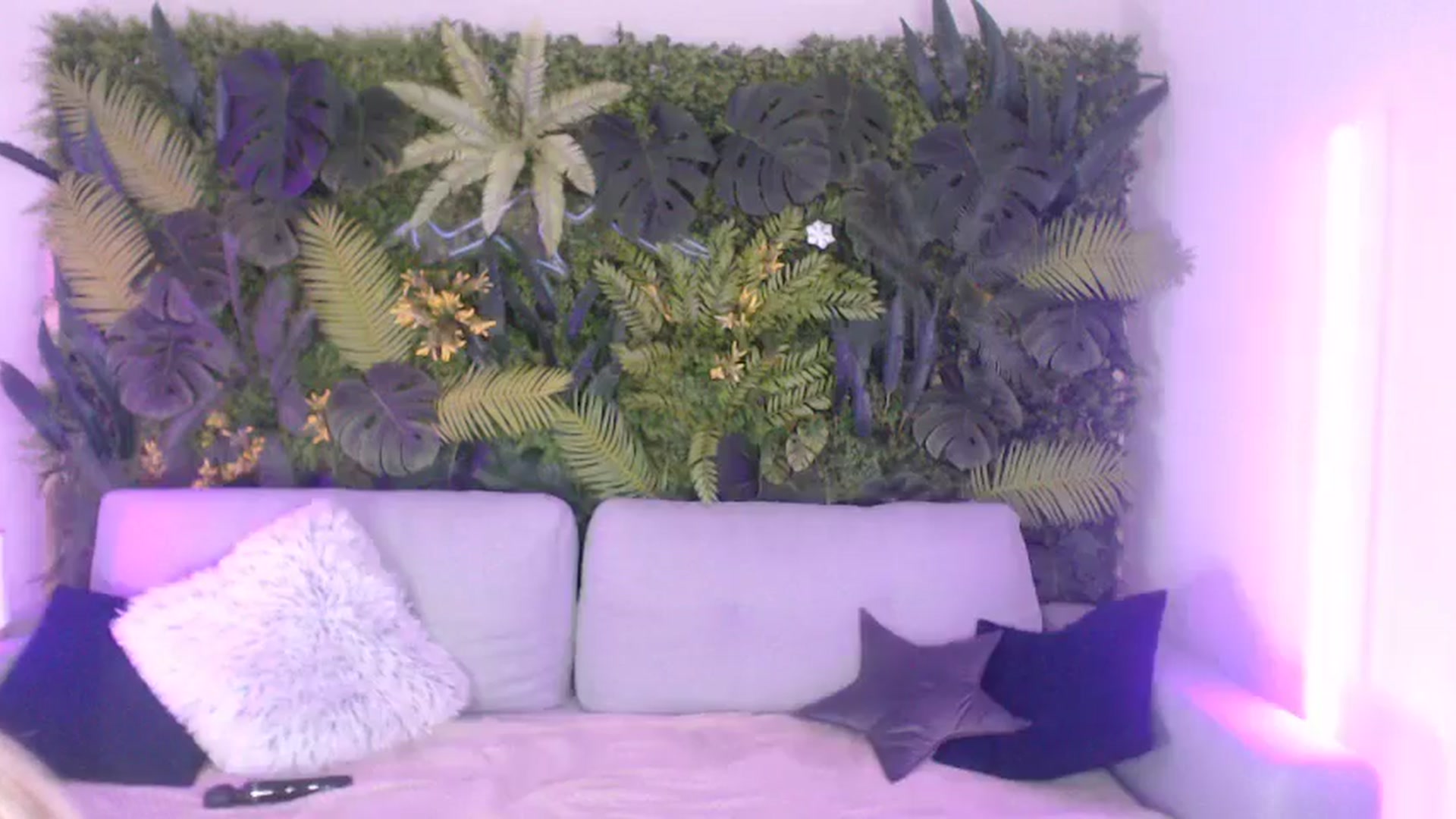Gallery image thumbnail from Horny_Blond's myfreecams stream on, 07/20/2024, 13:22 image 4 of 20