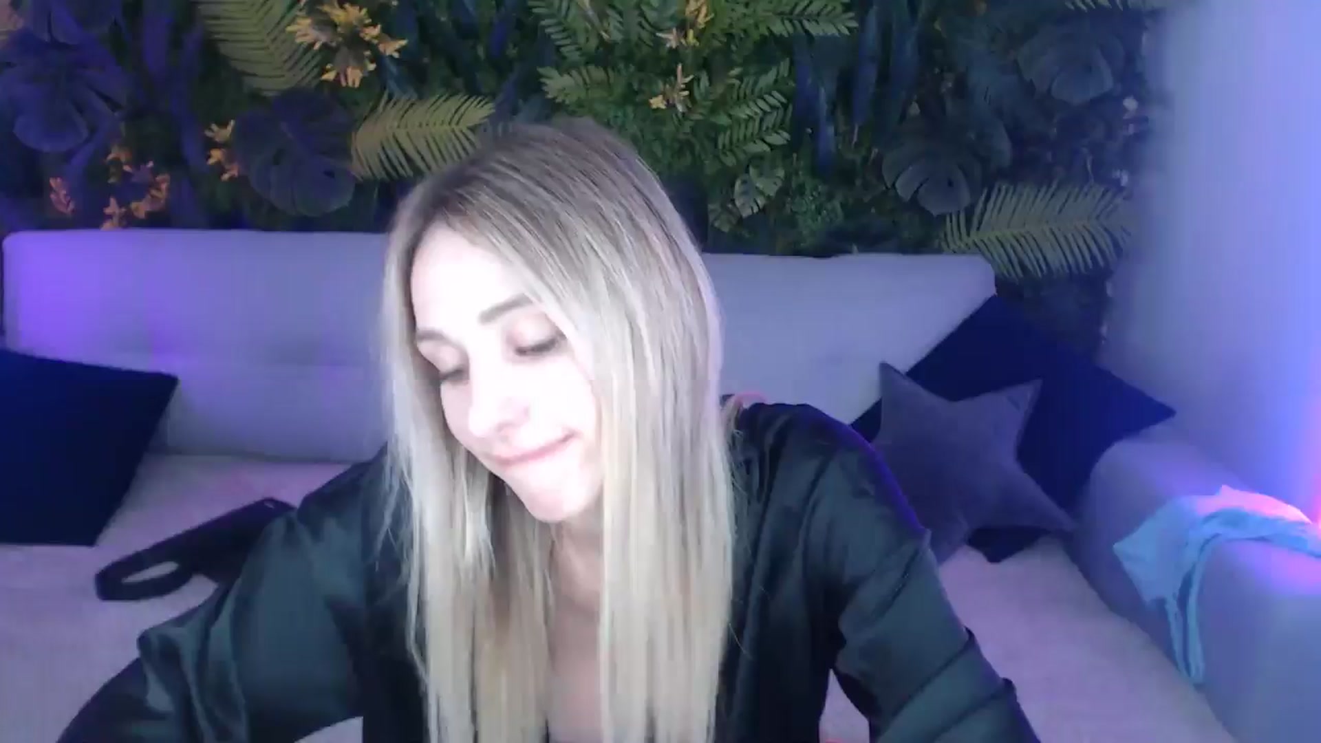 Gallery image thumbnail from Horny_Blond's myfreecams stream on, 07/22/2024, 12:07 image 16 of 20