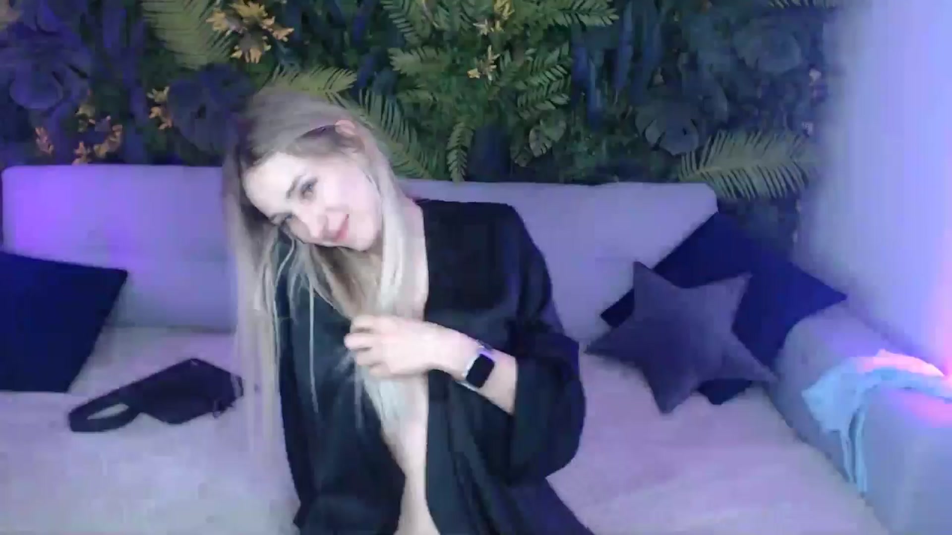 Gallery image thumbnail from Horny_Blond's myfreecams stream on, 07/22/2024, 12:07 image 17 of 20