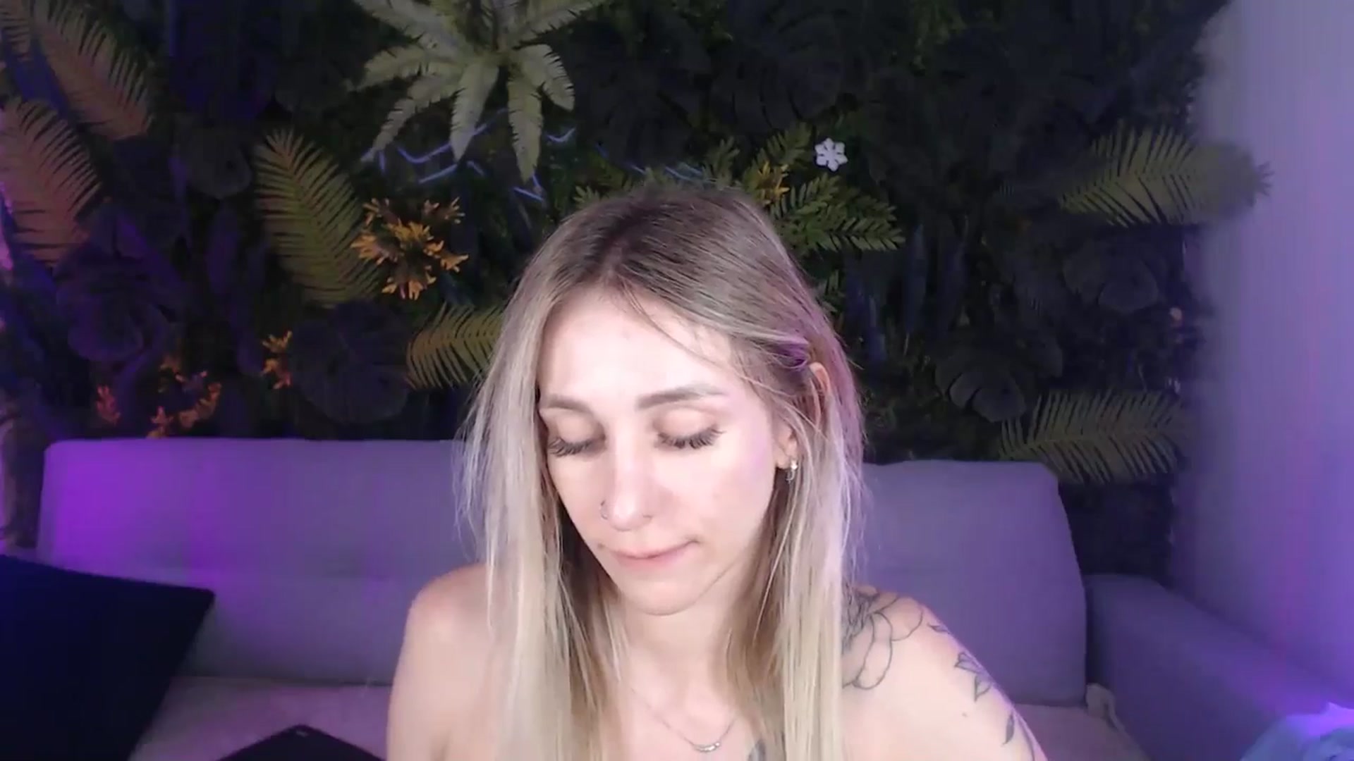 Gallery image thumbnail from Horny_Blond's myfreecams stream on, 07/22/2024, 13:34 image 20 of 20
