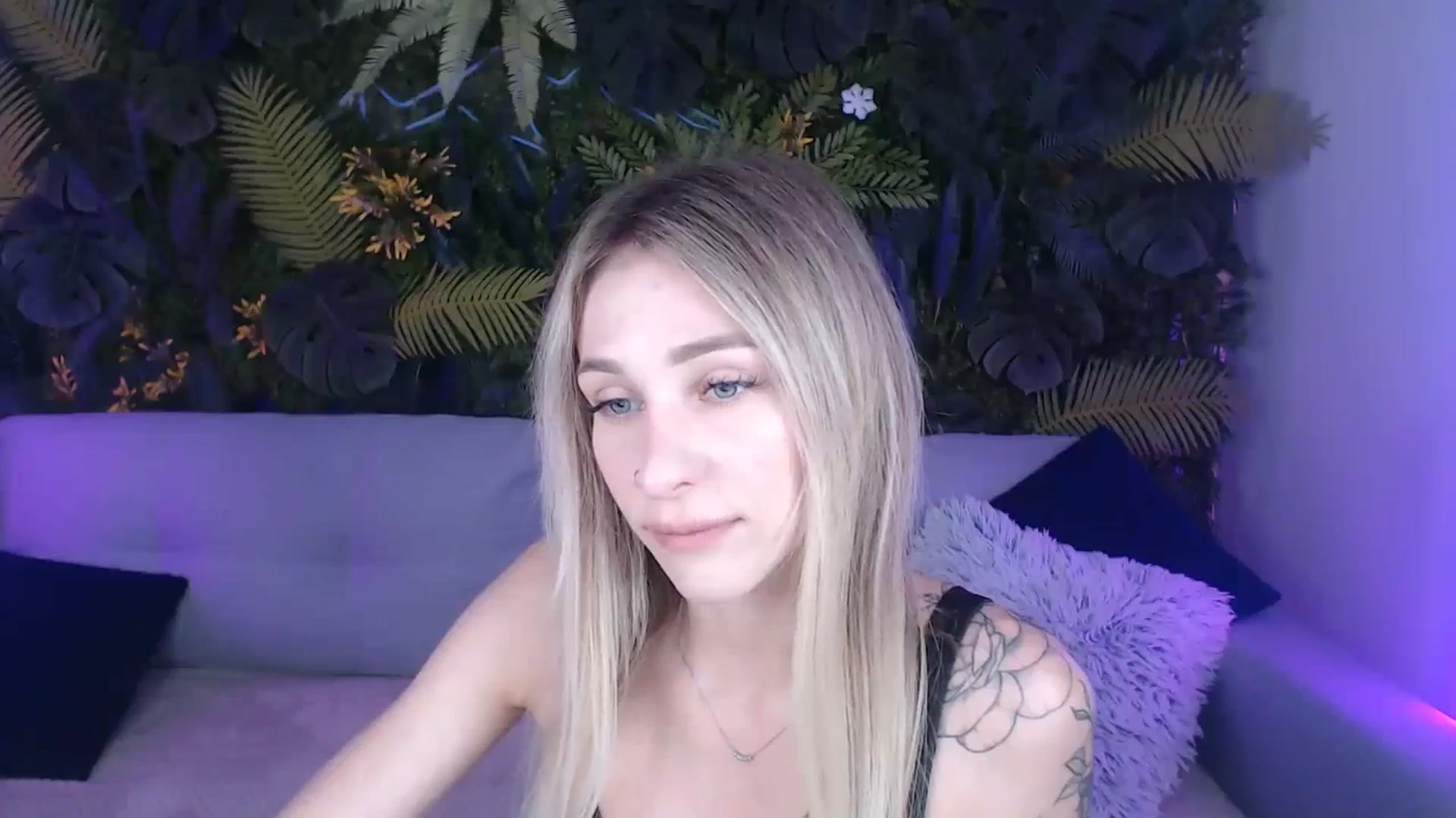 Gallery image thumbnail from Horny_Blond's myfreecams stream on, 07/23/2024, 08:21 image 2 of 20