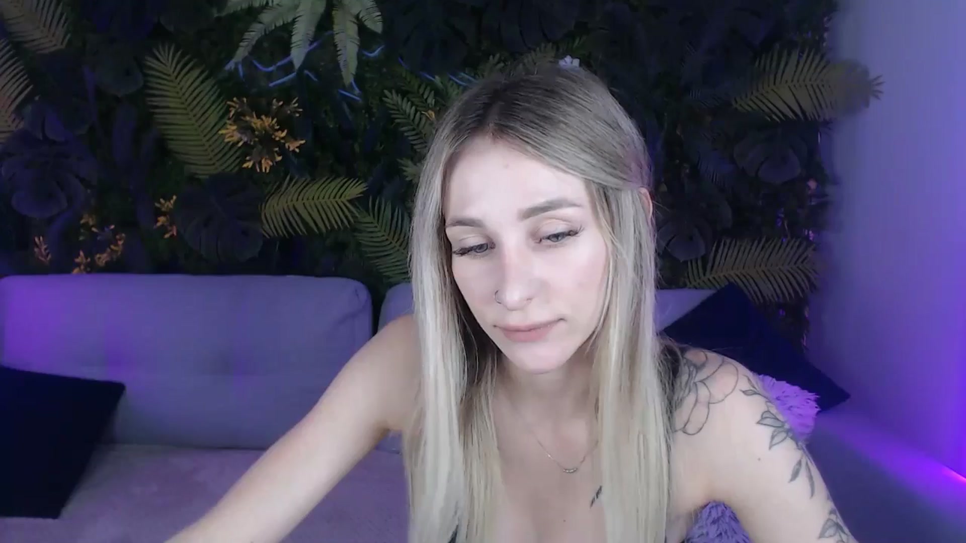 Gallery image thumbnail from Horny_Blond's myfreecams stream on, 07/23/2024, 08:21 image 6 of 20