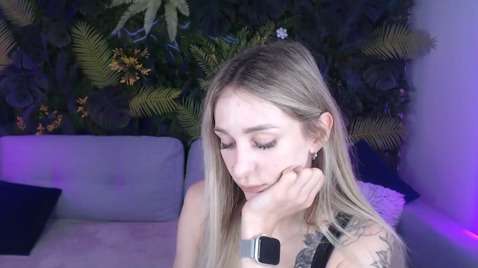 Gallery image thumbnail from Horny_Blond's myfreecams stream on, 07/23/2024, 08:21 image 20 of 20
