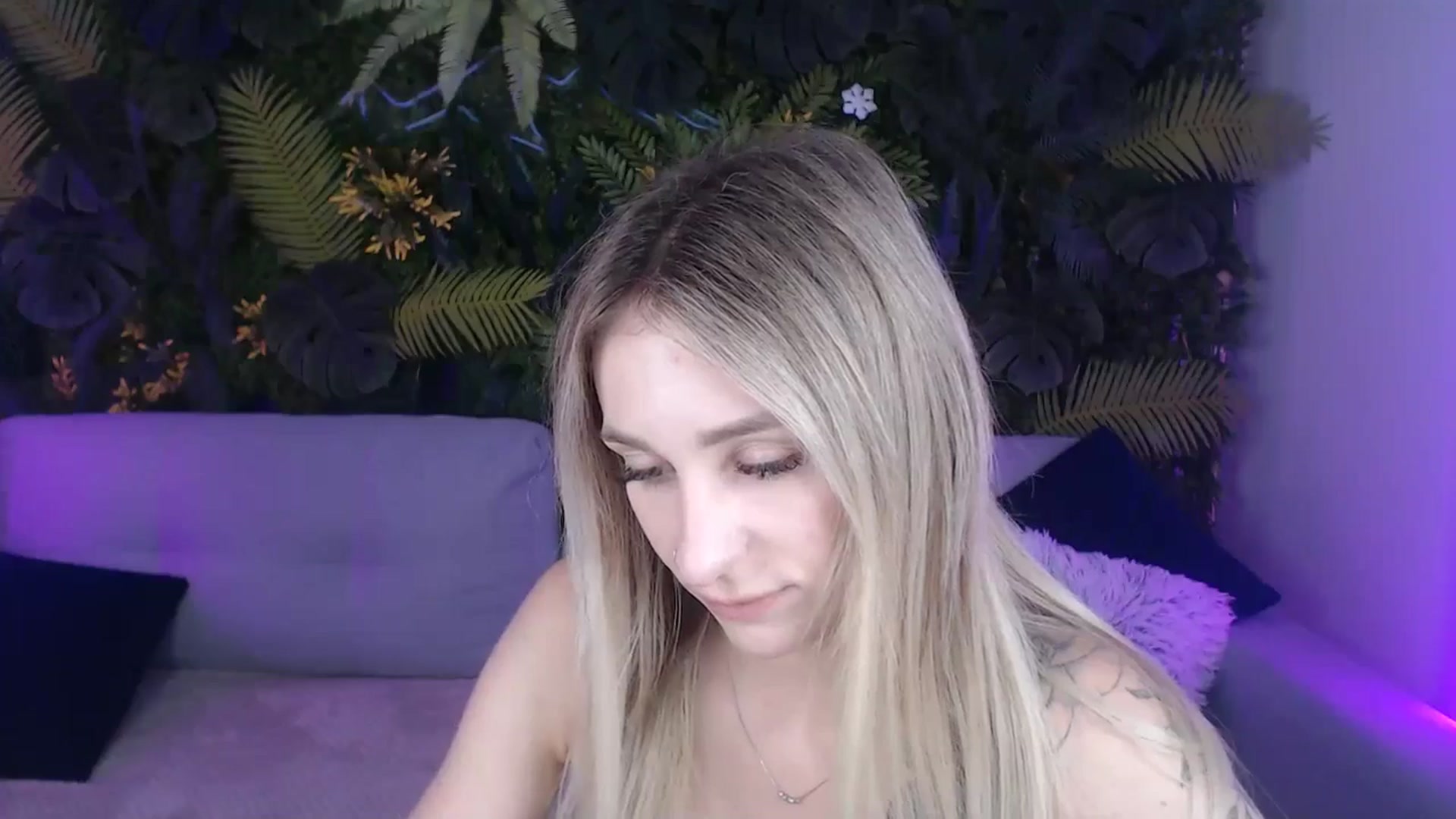Gallery image thumbnail from Horny_Blond's myfreecams stream on, 07/23/2024, 08:21 image 13 of 20
