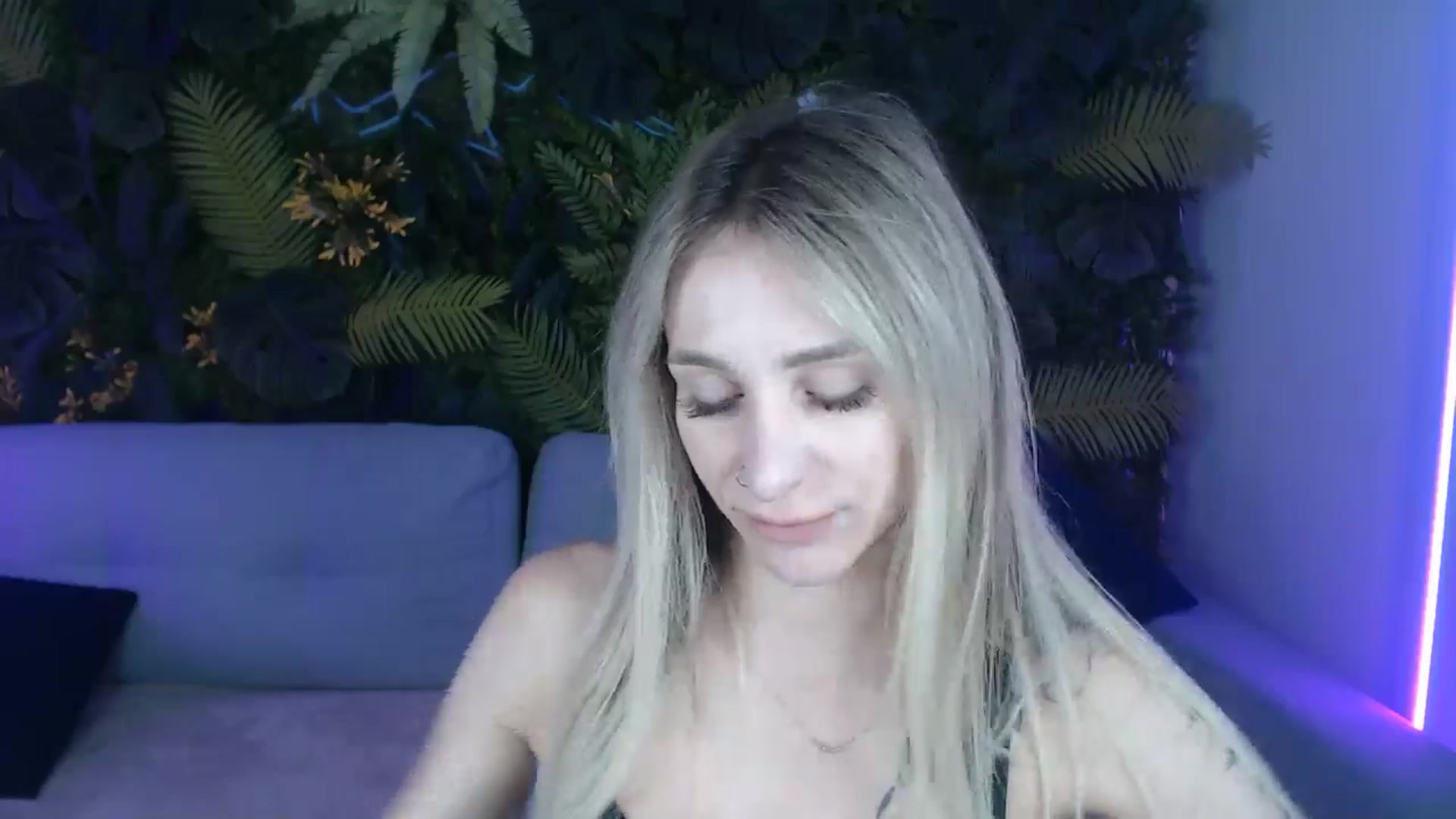 Gallery image thumbnail from Horny_Blond's myfreecams stream on, 07/23/2024, 09:44 image 14 of 20