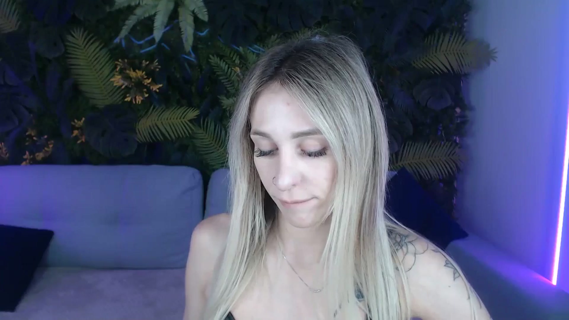 Gallery image thumbnail from Horny_Blond's myfreecams stream on, 07/23/2024, 09:44 image 19 of 20