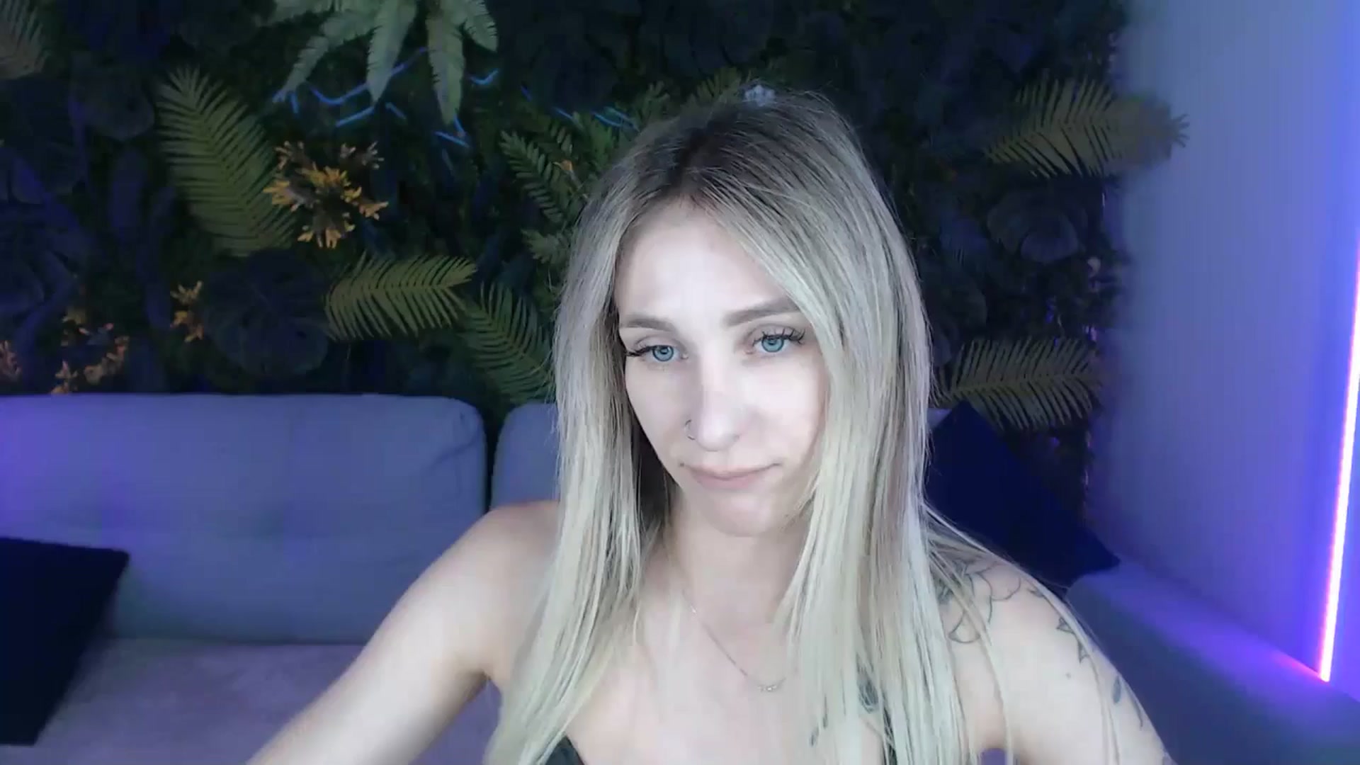 Gallery image thumbnail from Horny_Blond's myfreecams stream on, 07/23/2024, 09:44 image 18 of 20
