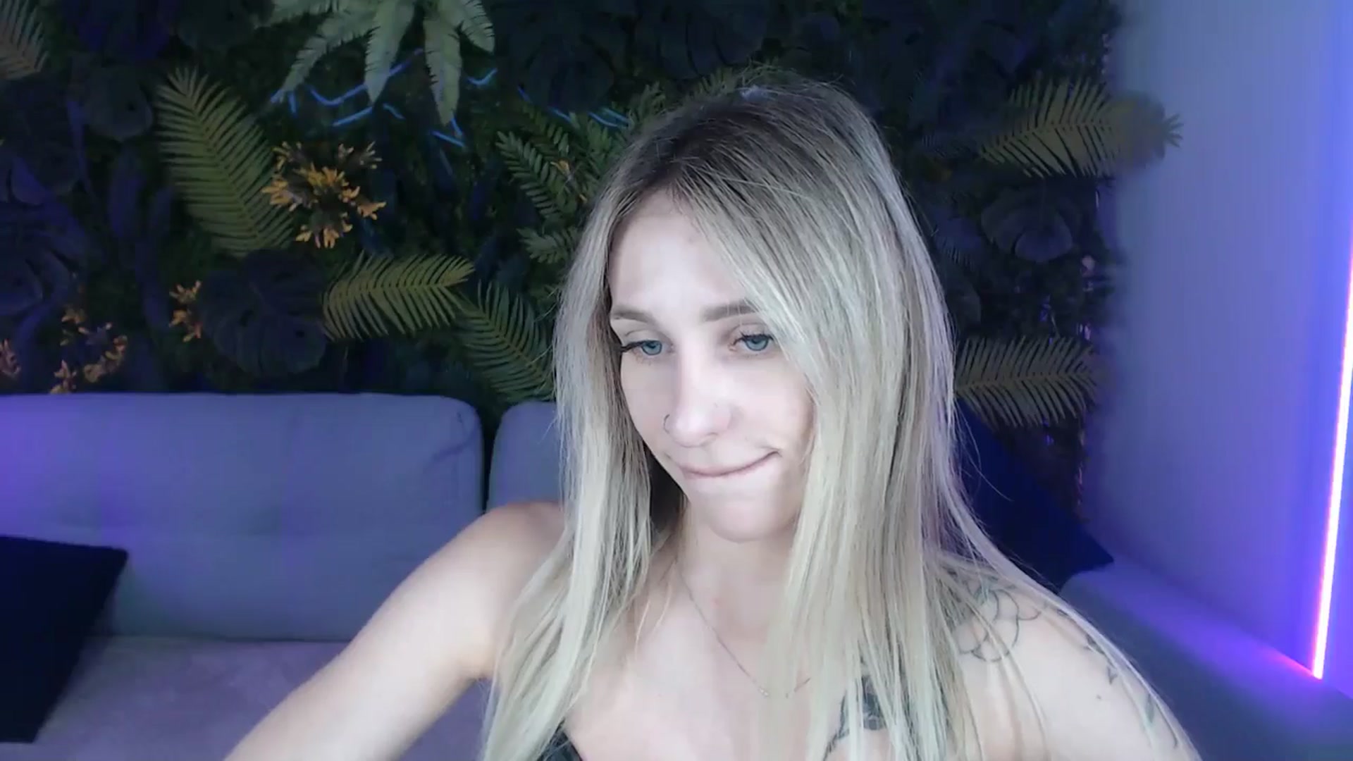 Gallery image thumbnail from Horny_Blond's myfreecams stream on, 07/23/2024, 09:44 image 9 of 20