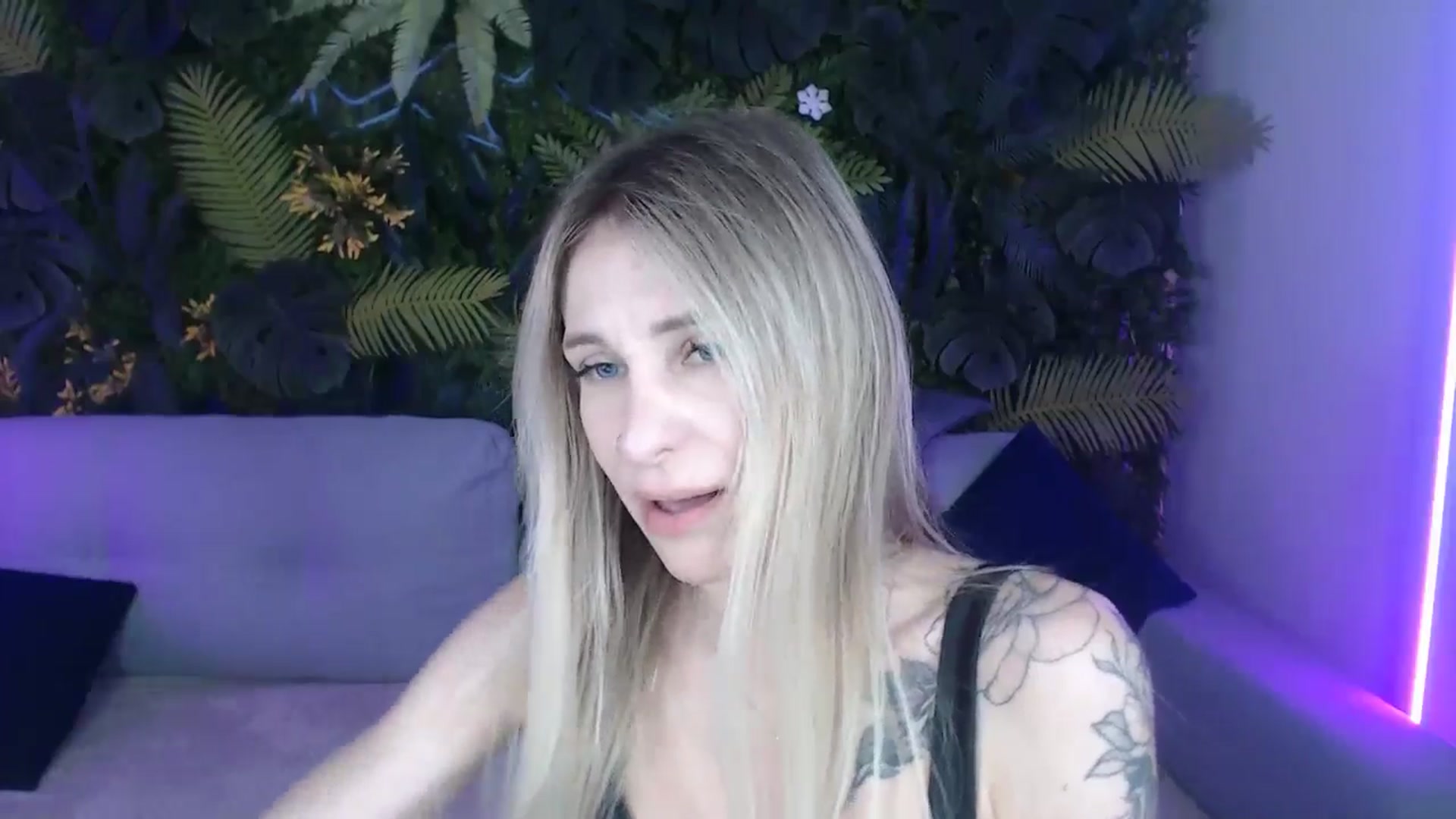 Gallery image thumbnail from Horny_Blond's myfreecams stream on, 07/23/2024, 09:44 image 6 of 20