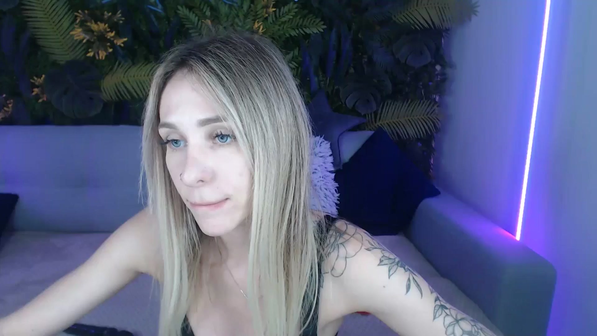 Gallery image thumbnail from Horny_Blond's myfreecams stream on, 07/23/2024, 11:52 image 2 of 20
