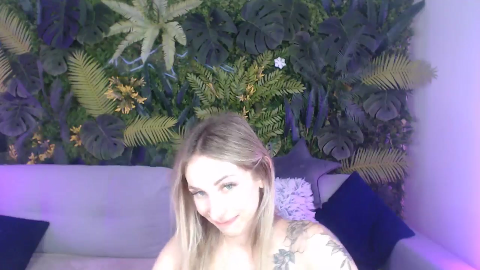 Gallery image thumbnail from Horny_Blond's myfreecams stream on, 07/23/2024, 12:11 image 4 of 20
