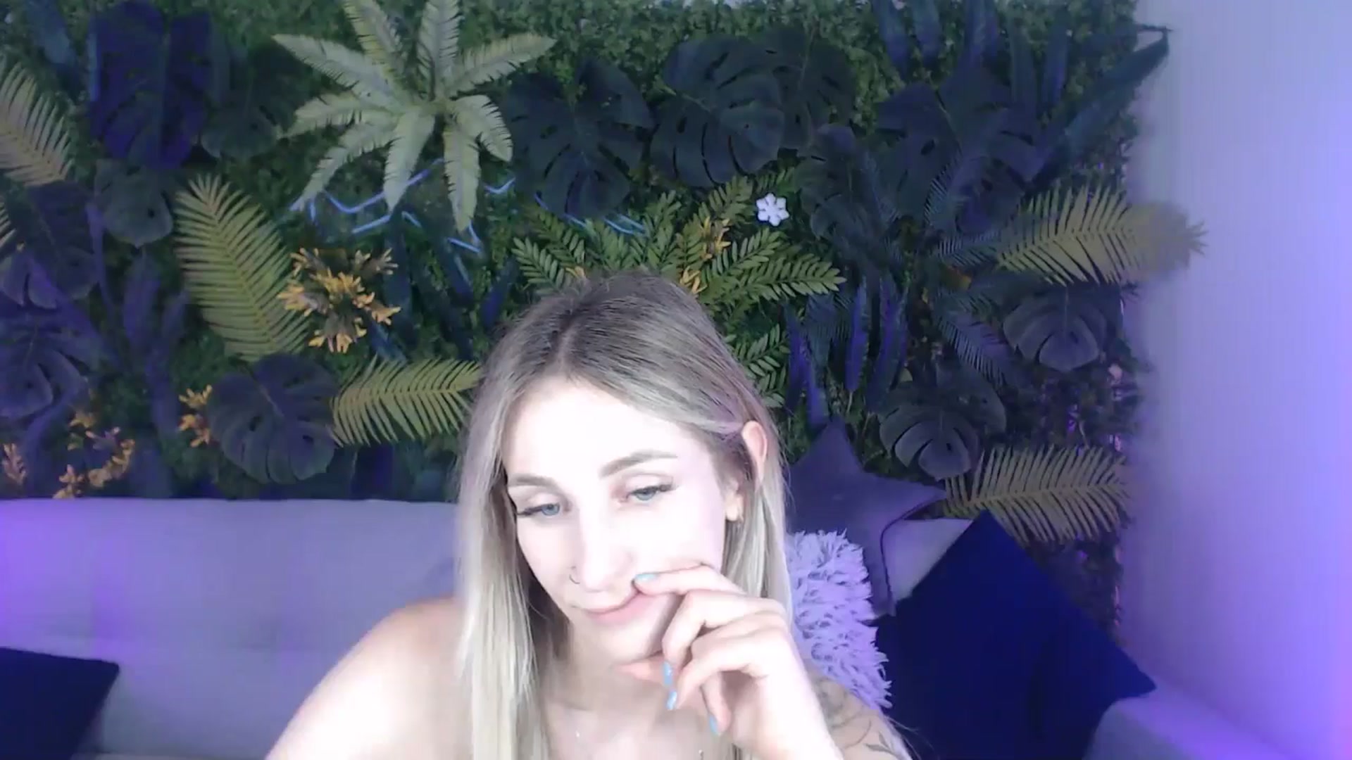 Gallery image thumbnail from Horny_Blond's myfreecams stream on, 07/23/2024, 12:49 image 16 of 20