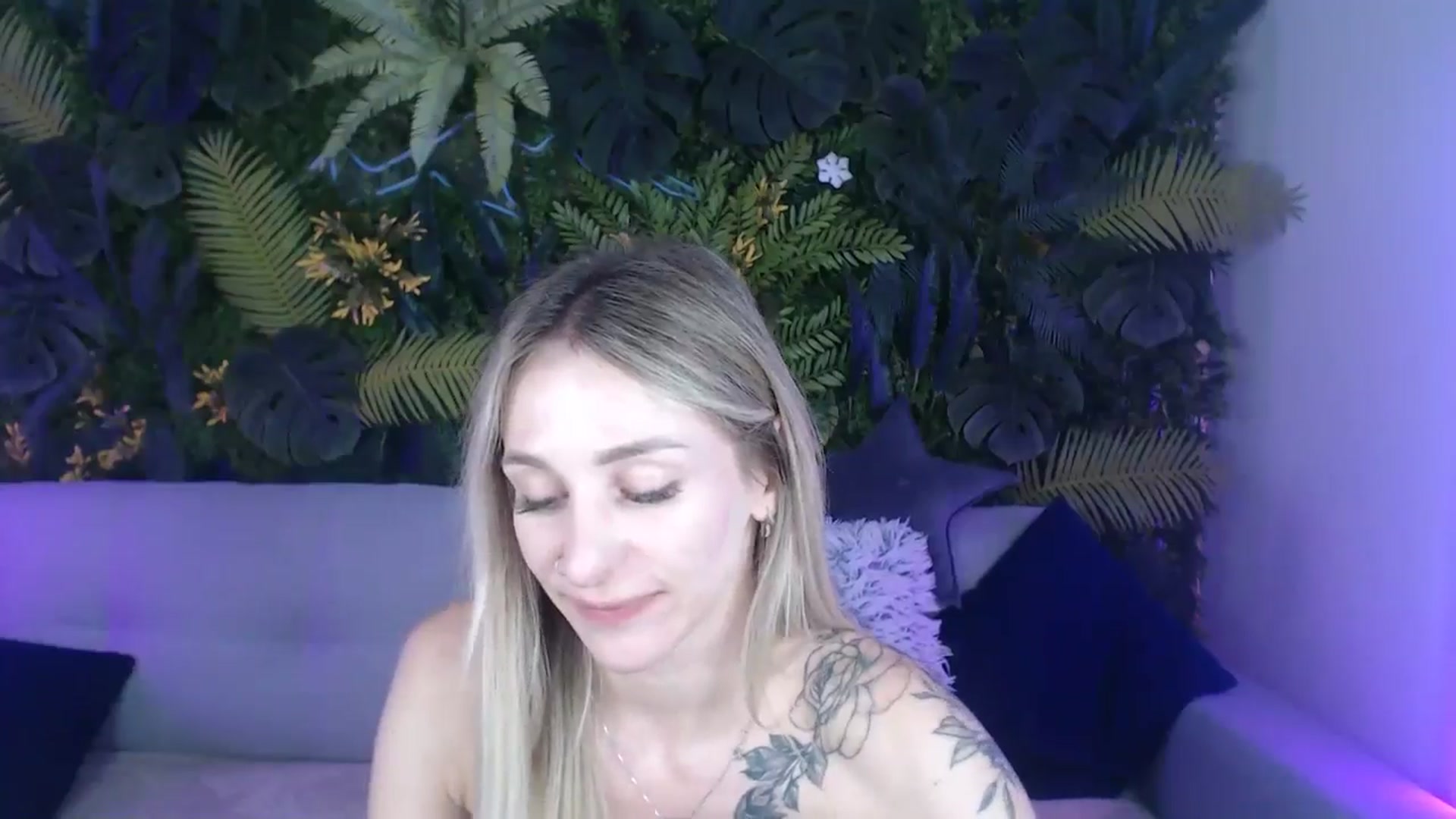 Gallery image thumbnail from Horny_Blond's myfreecams stream on, 07/23/2024, 12:49 image 20 of 20