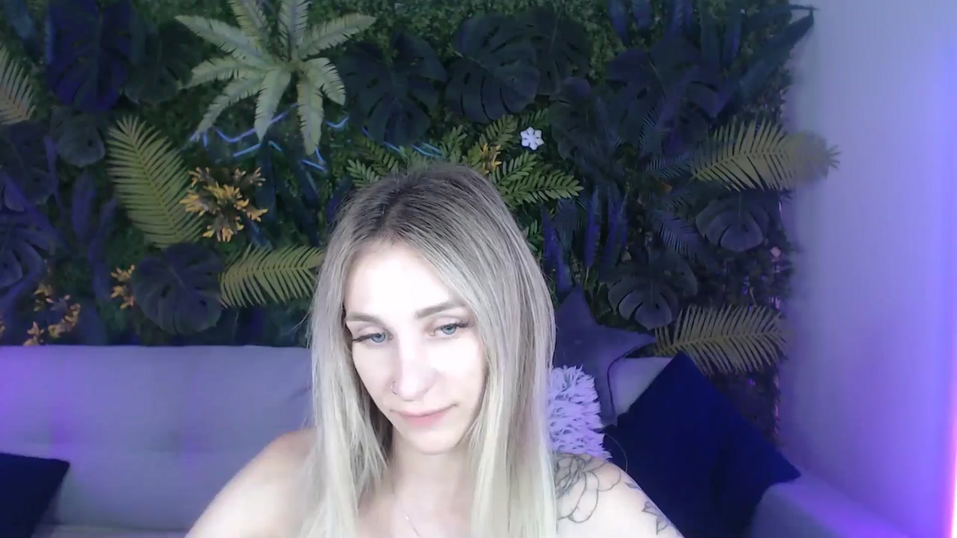 Gallery image thumbnail from Horny_Blond's myfreecams stream on, 07/23/2024, 12:49 image 6 of 20