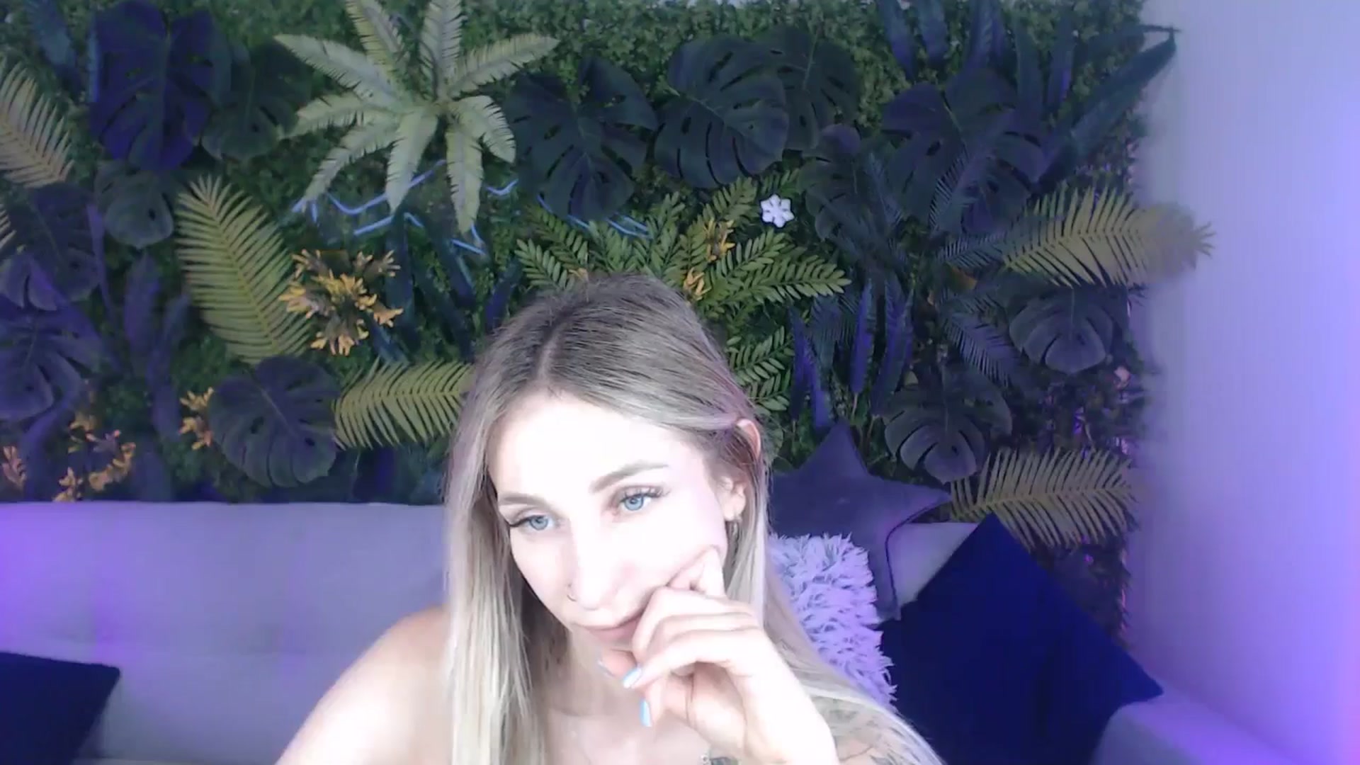 Gallery image thumbnail from Horny_Blond's myfreecams stream on, 07/23/2024, 12:49 image 15 of 20