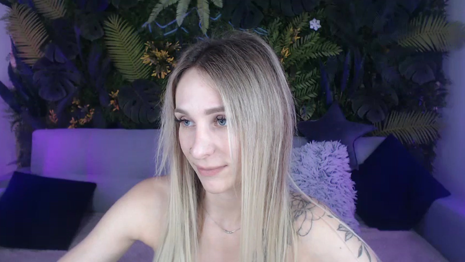 Gallery image thumbnail from Horny_Blond's myfreecams stream on, 07/24/2024, 09:11 image 14 of 20