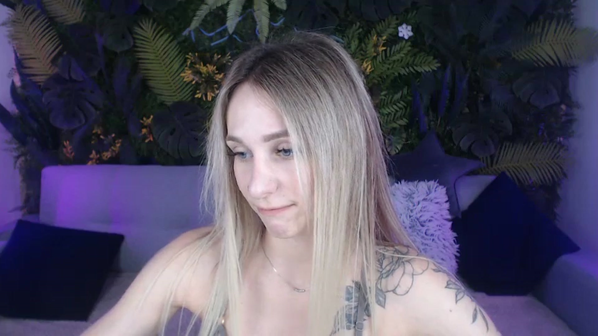 Gallery image thumbnail from Horny_Blond's myfreecams stream on, 07/24/2024, 09:11 image 16 of 20