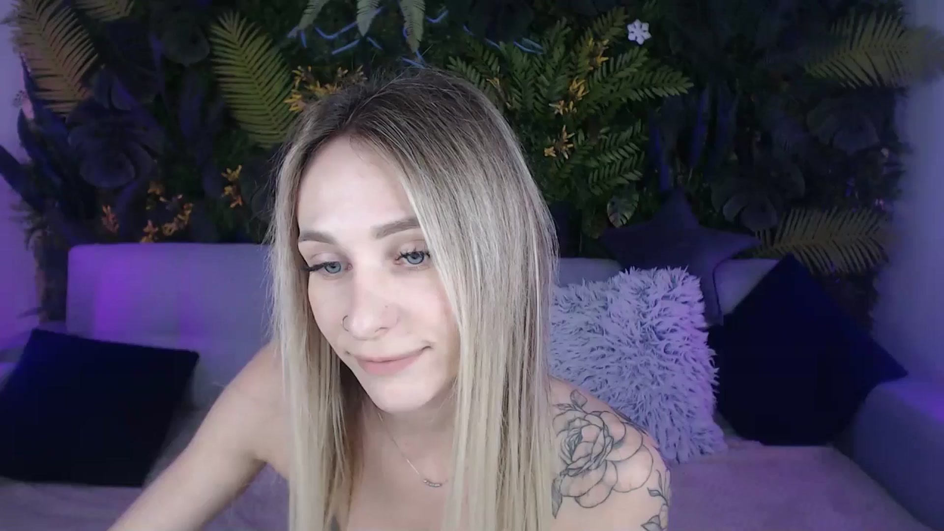 Gallery image thumbnail from Horny_Blond's myfreecams stream on, 07/24/2024, 10:13 image 1 of 20