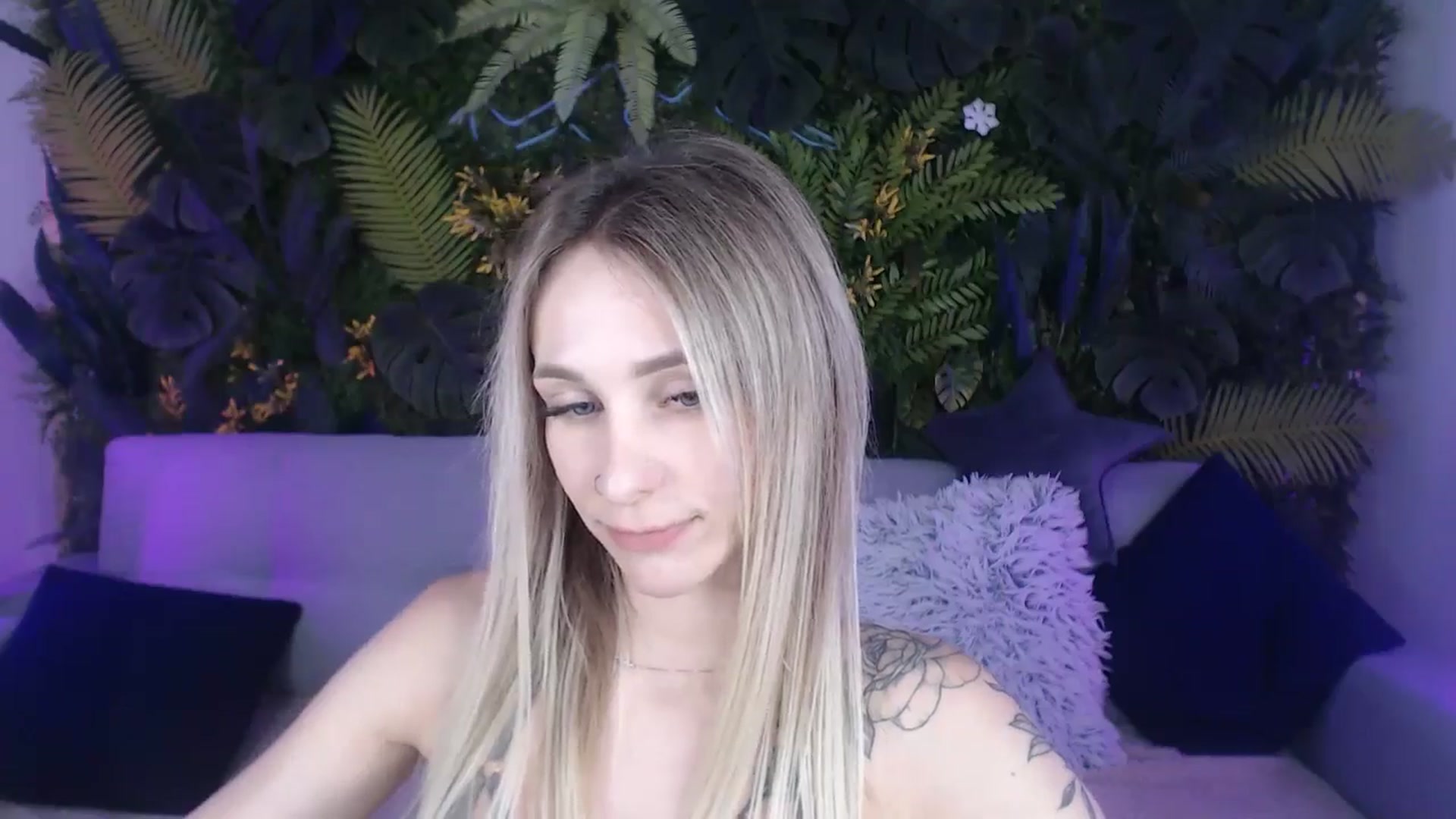Gallery image thumbnail from Horny_Blond's myfreecams stream on, 07/24/2024, 10:49 image 2 of 20