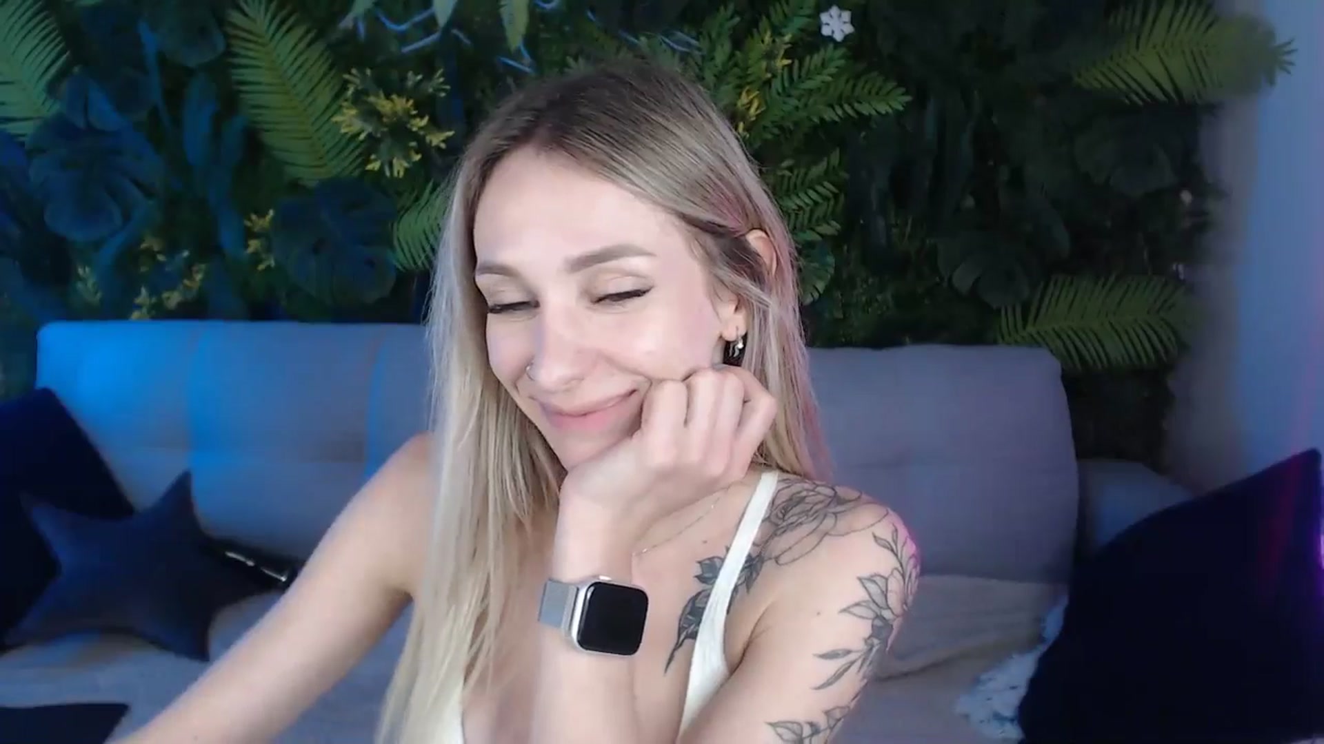 Gallery image thumbnail from Horny_Blond's myfreecams stream on, 07/27/2024, 13:09 image 2 of 20