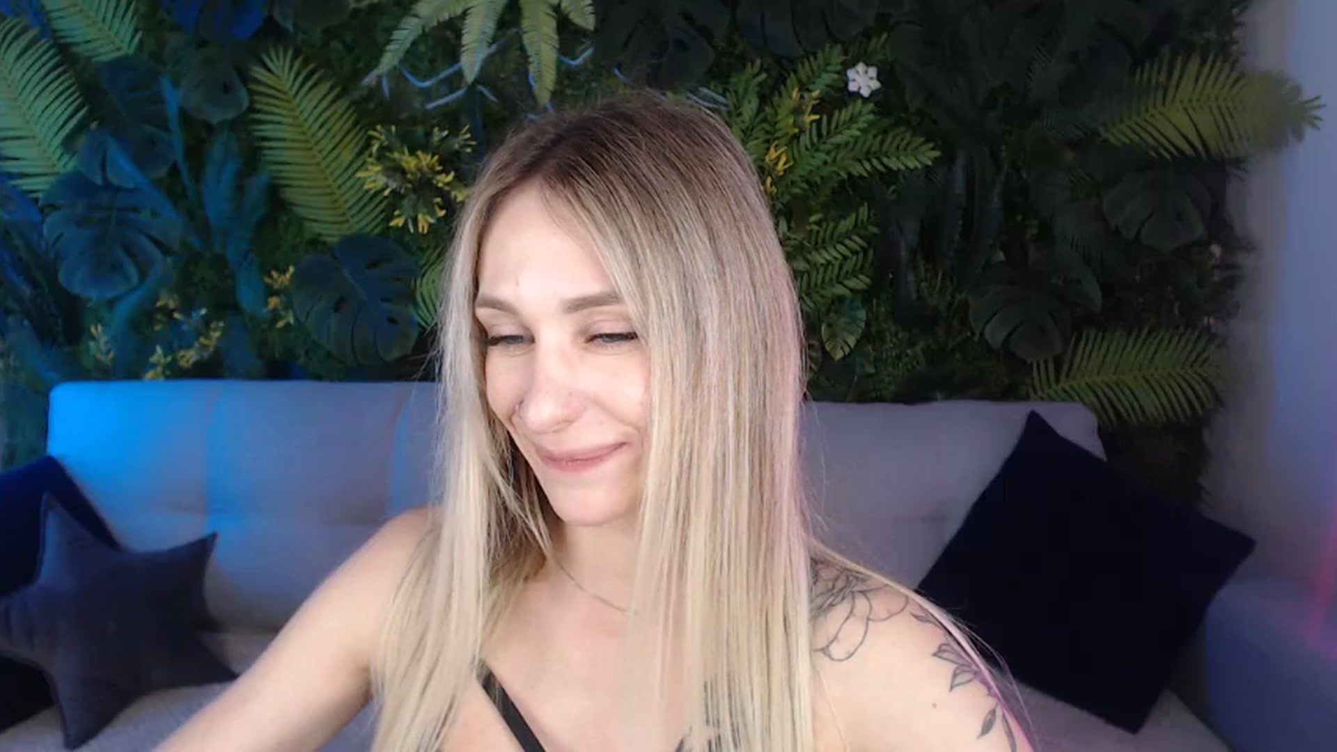 Gallery image thumbnail from Horny_Blond's myfreecams stream on, 07/28/2024, 09:41 image 12 of 20