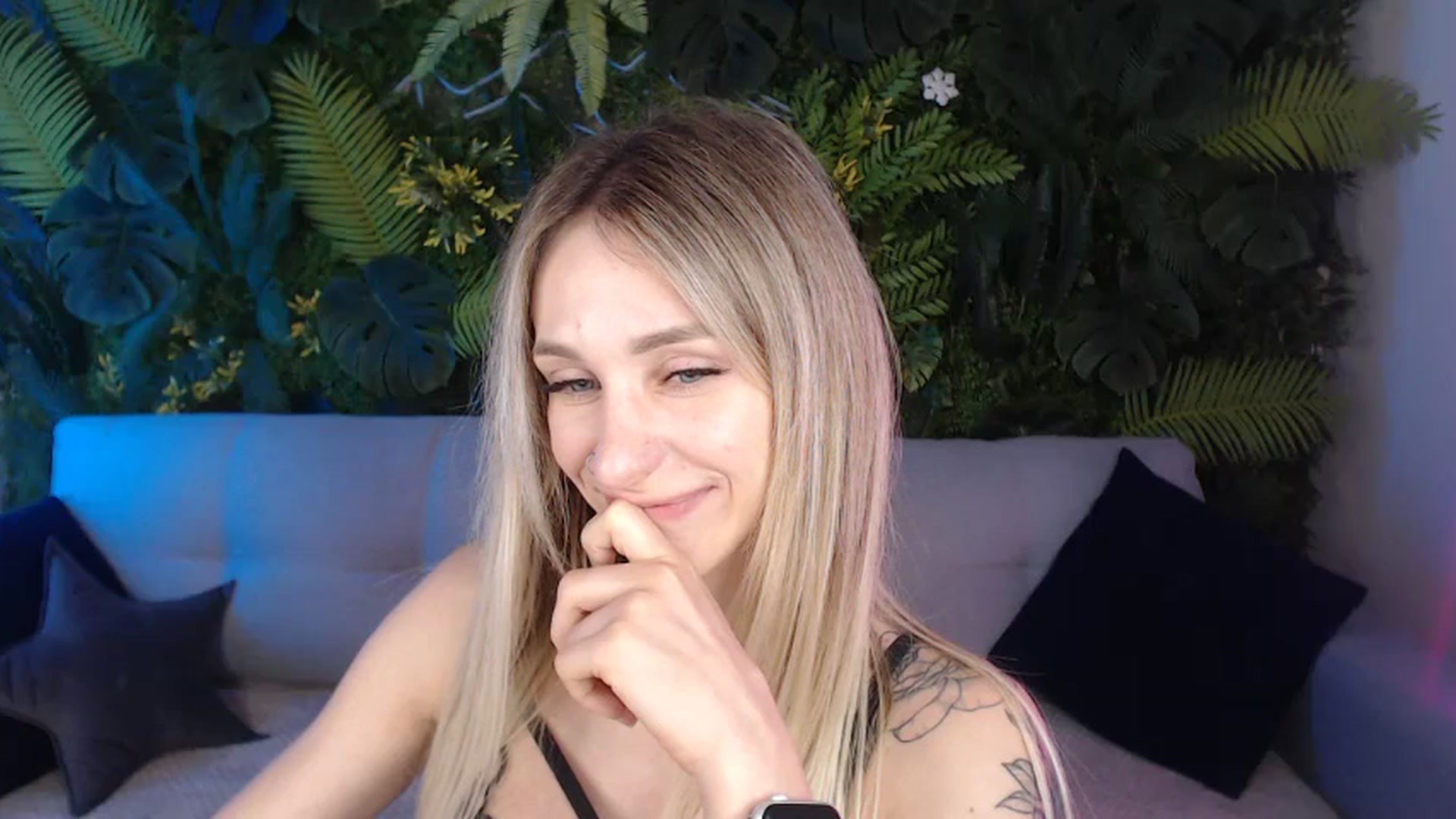 Gallery image thumbnail from Horny_Blond's myfreecams stream on, 07/28/2024, 09:41 image 9 of 20