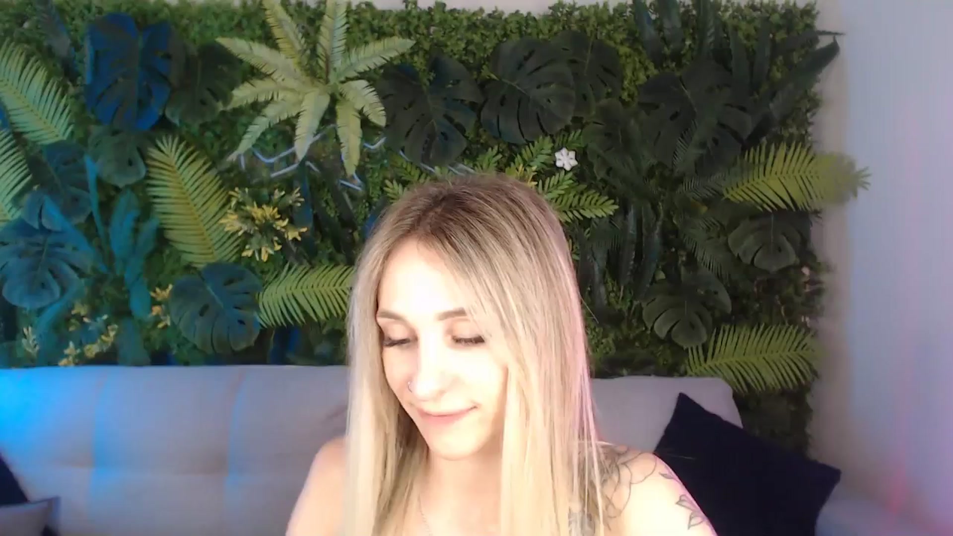 Gallery image thumbnail from Horny_Blond's myfreecams stream on, 07/29/2024, 12:23 image 16 of 20