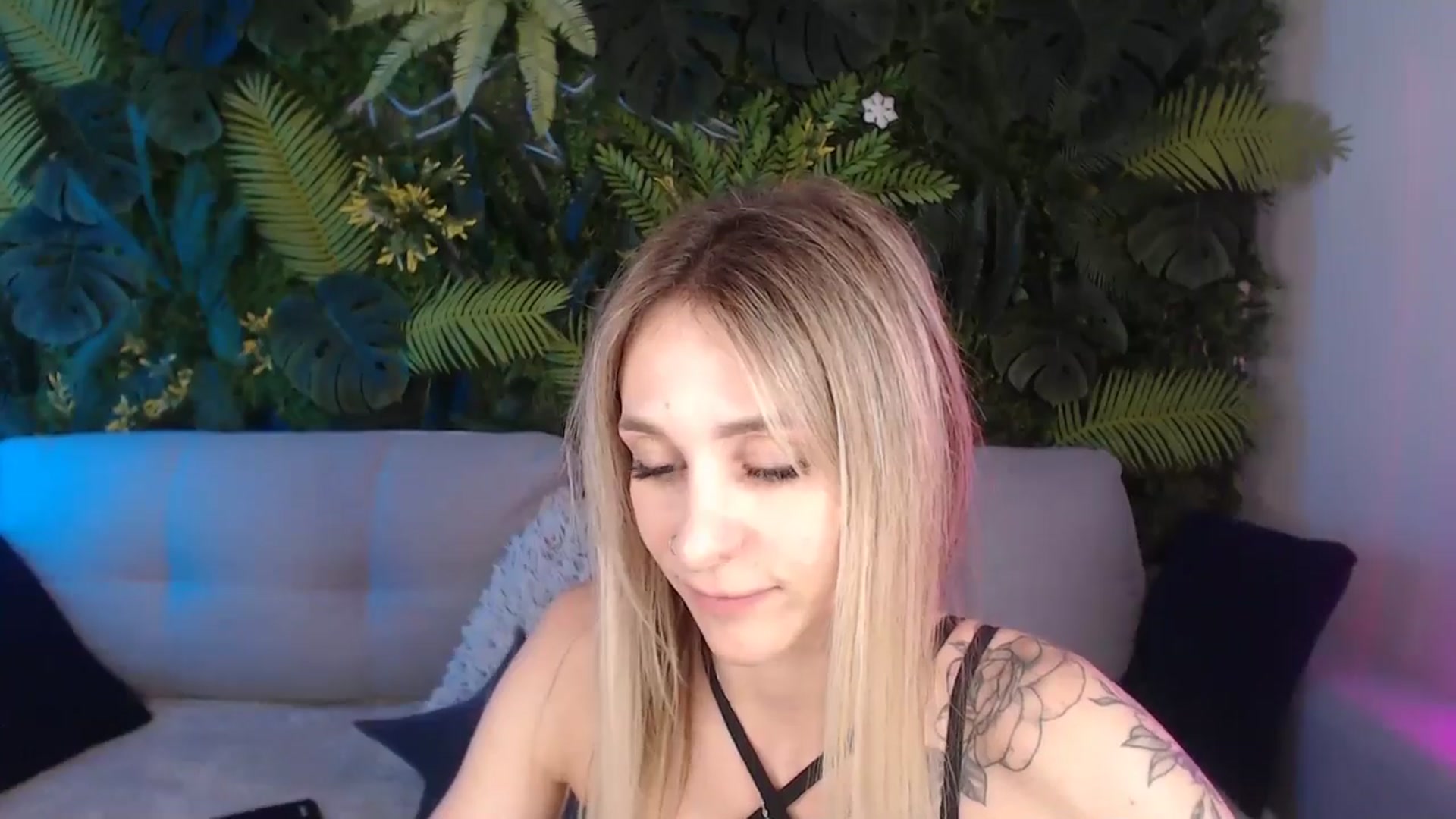 Gallery image thumbnail from Horny_Blond's myfreecams stream on, 07/29/2024, 13:39 image 5 of 20