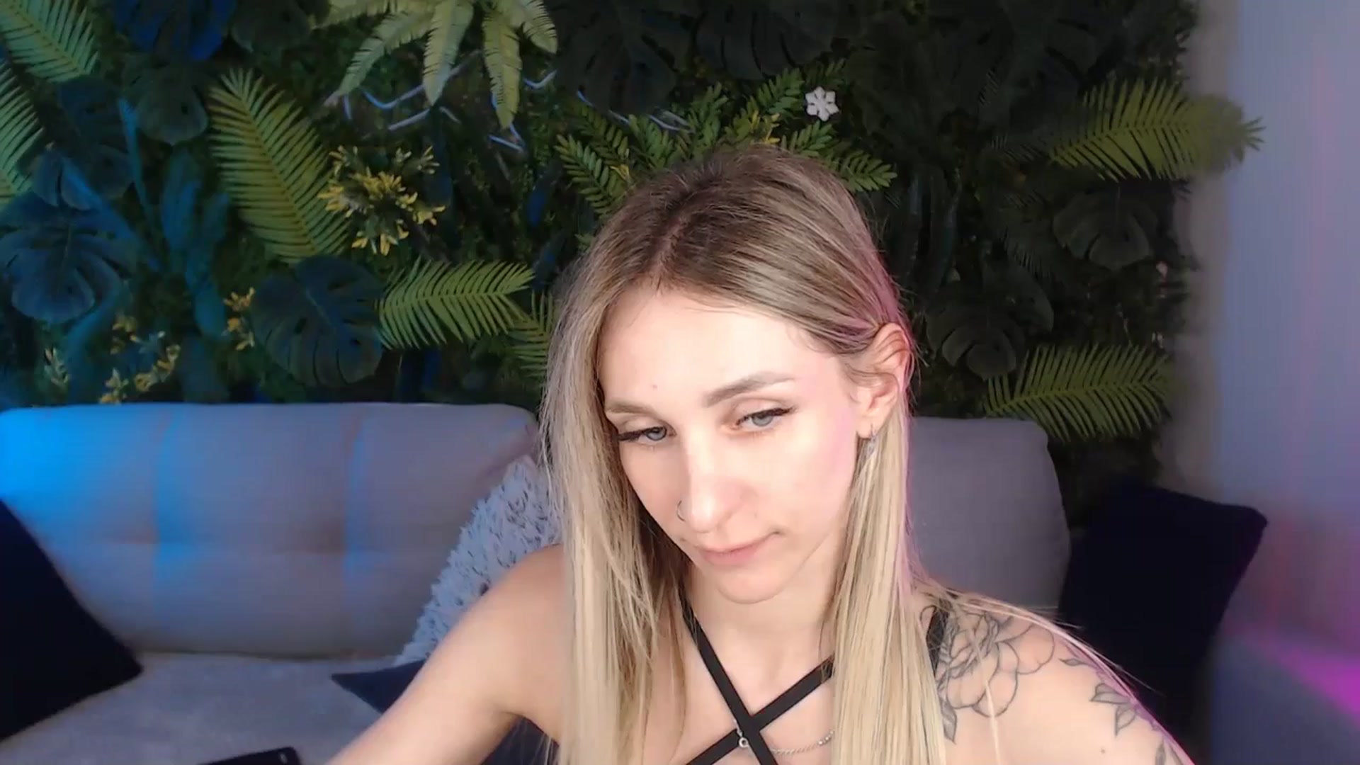 Gallery image thumbnail from Horny_Blond's myfreecams stream on, 07/29/2024, 13:39 image 6 of 20