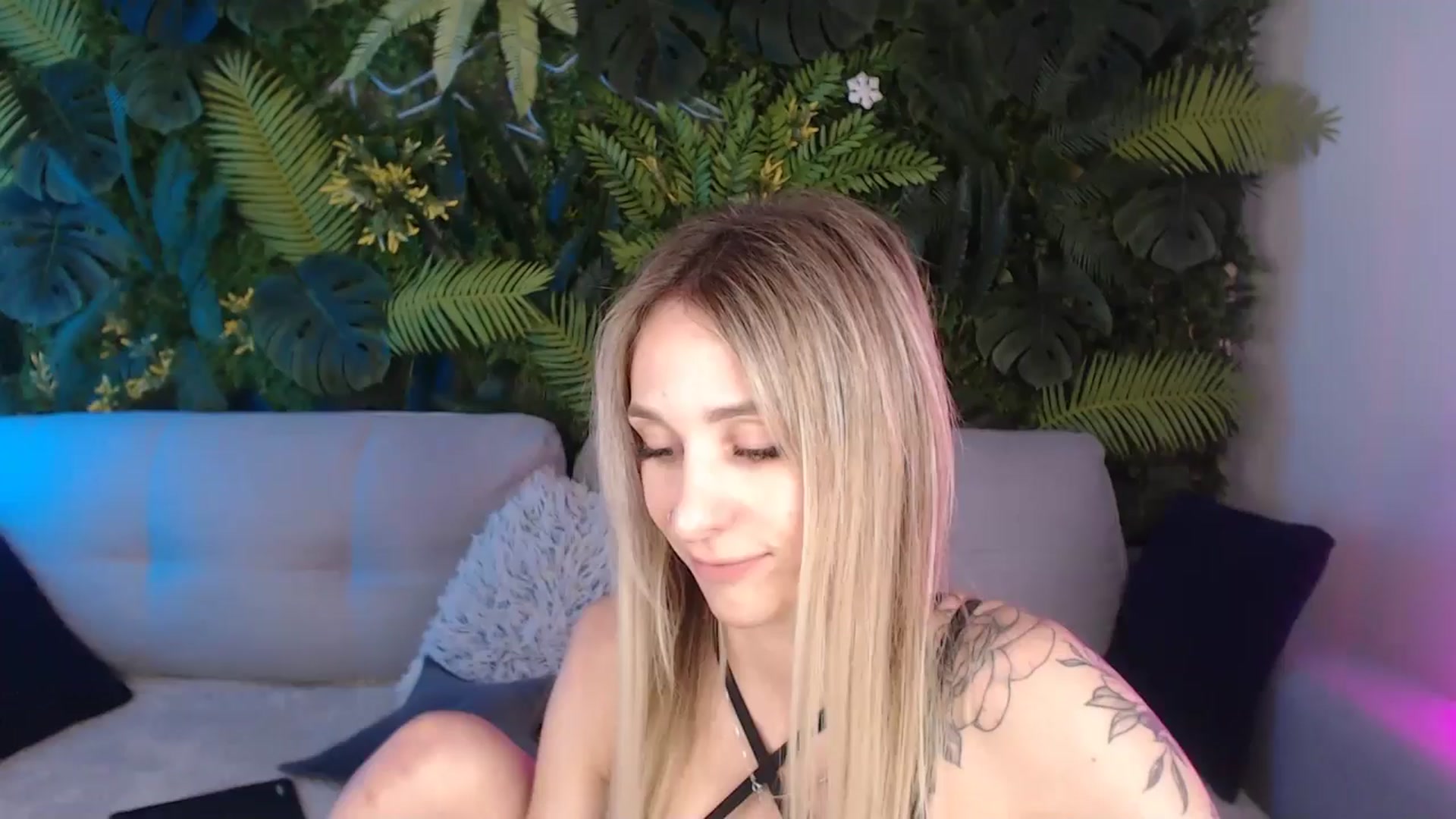 Gallery image thumbnail from Horny_Blond's myfreecams stream on, 07/29/2024, 14:03 image 13 of 20