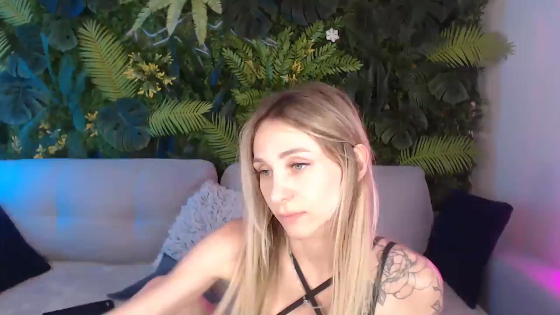 Gallery image thumbnail from Horny_Blond's myfreecams stream on, 07/29/2024, 14:03 image 16 of 20